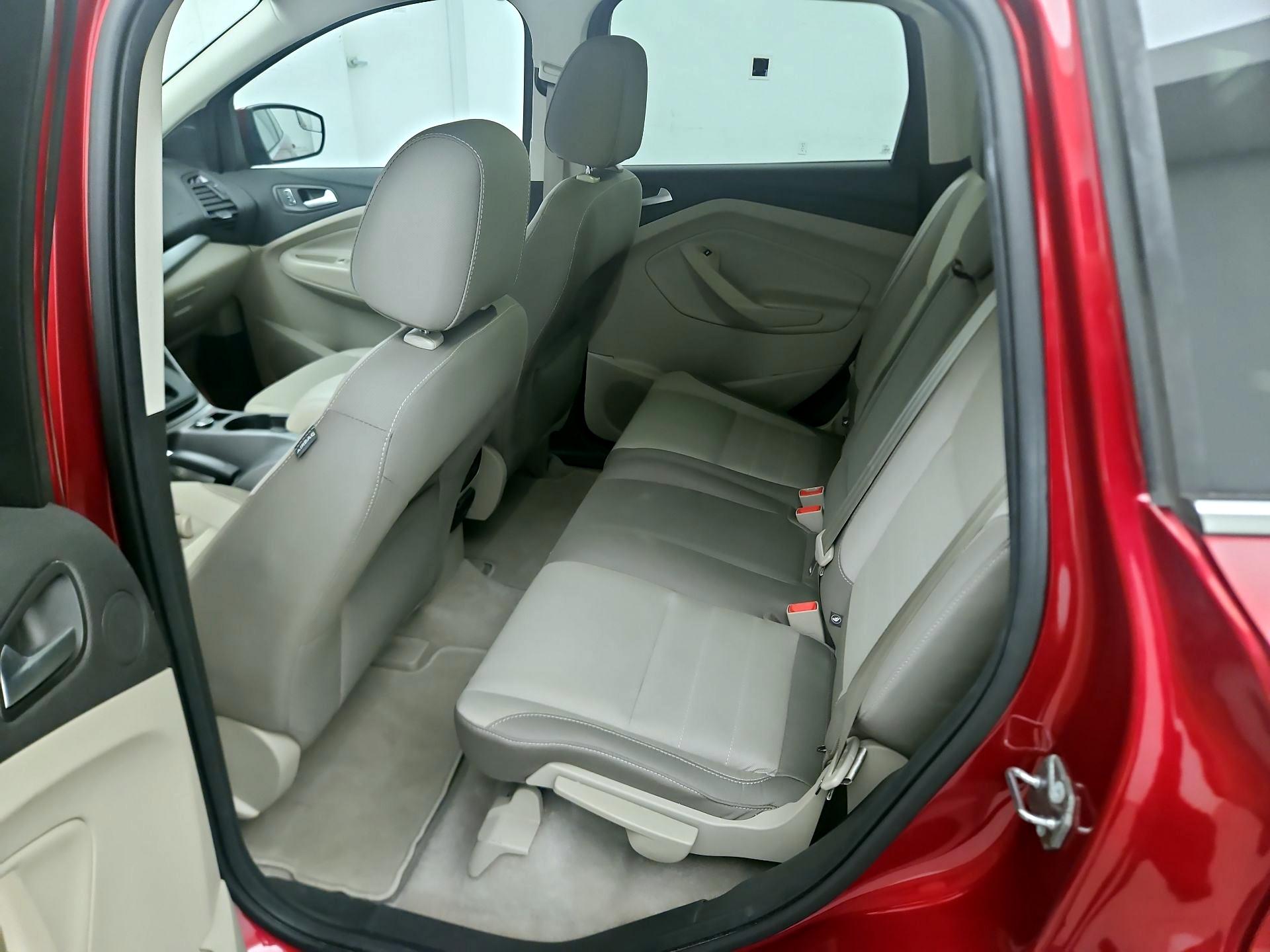 Thumbnail: 2016 Ford Escape - 19