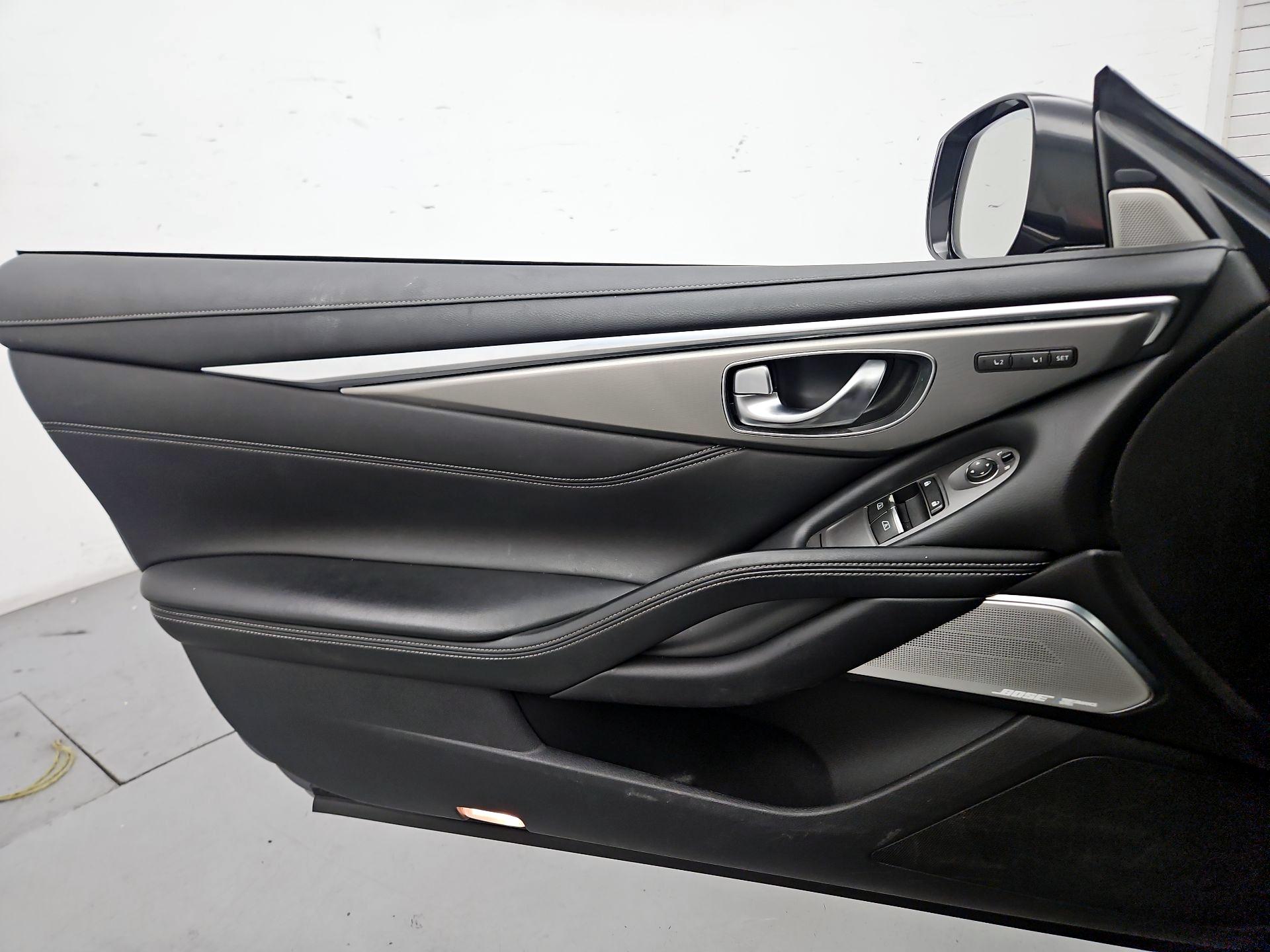 Thumbnail: 2017 INFINITI Q60 - 12