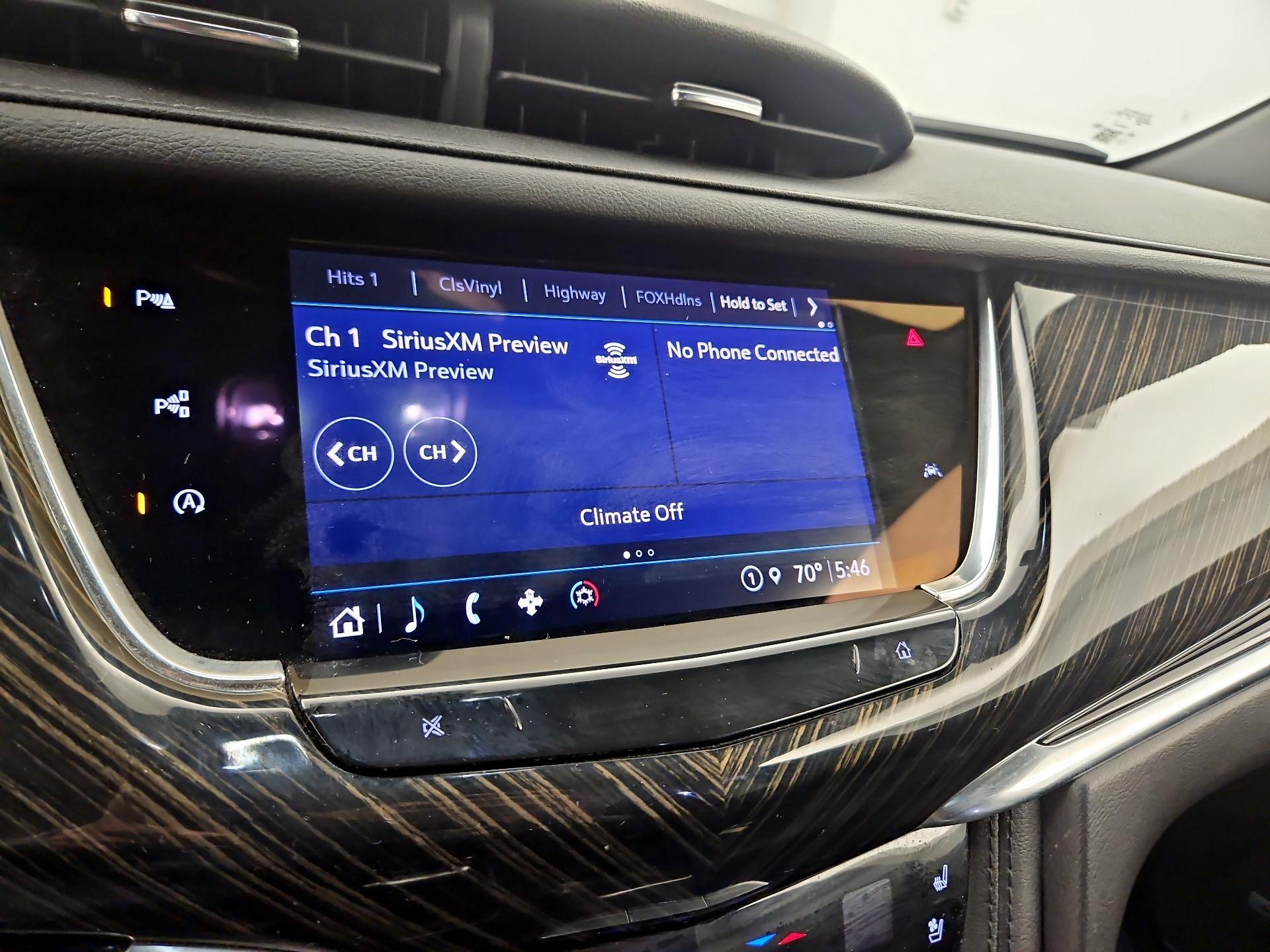 Thumbnail: 2022 Cadillac XT6 - 15