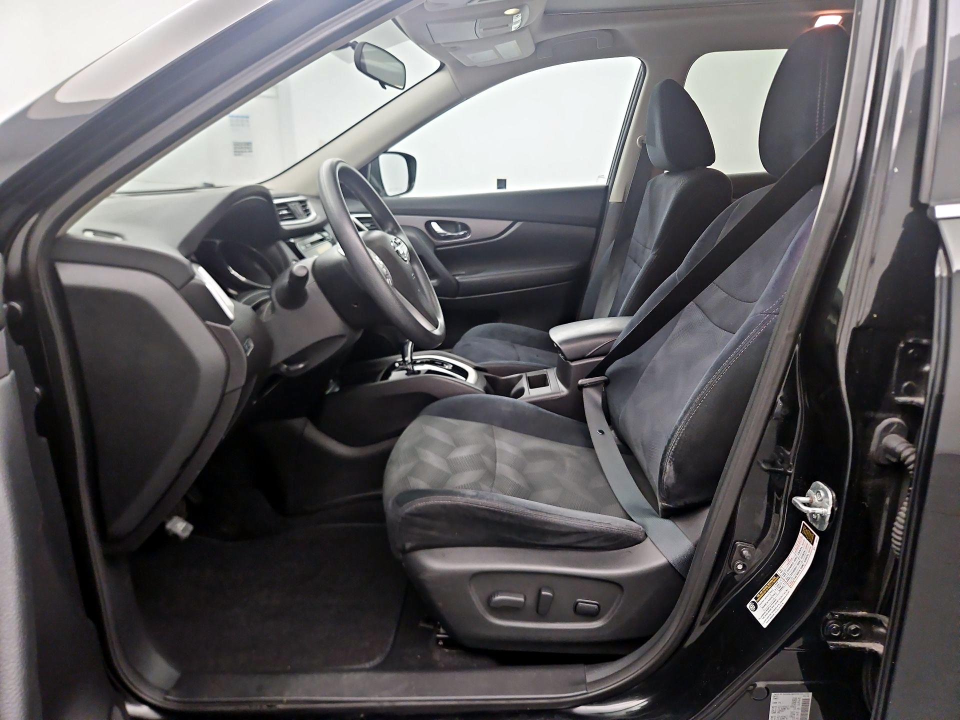 Thumbnail: 2016 Nissan Rogue - 11