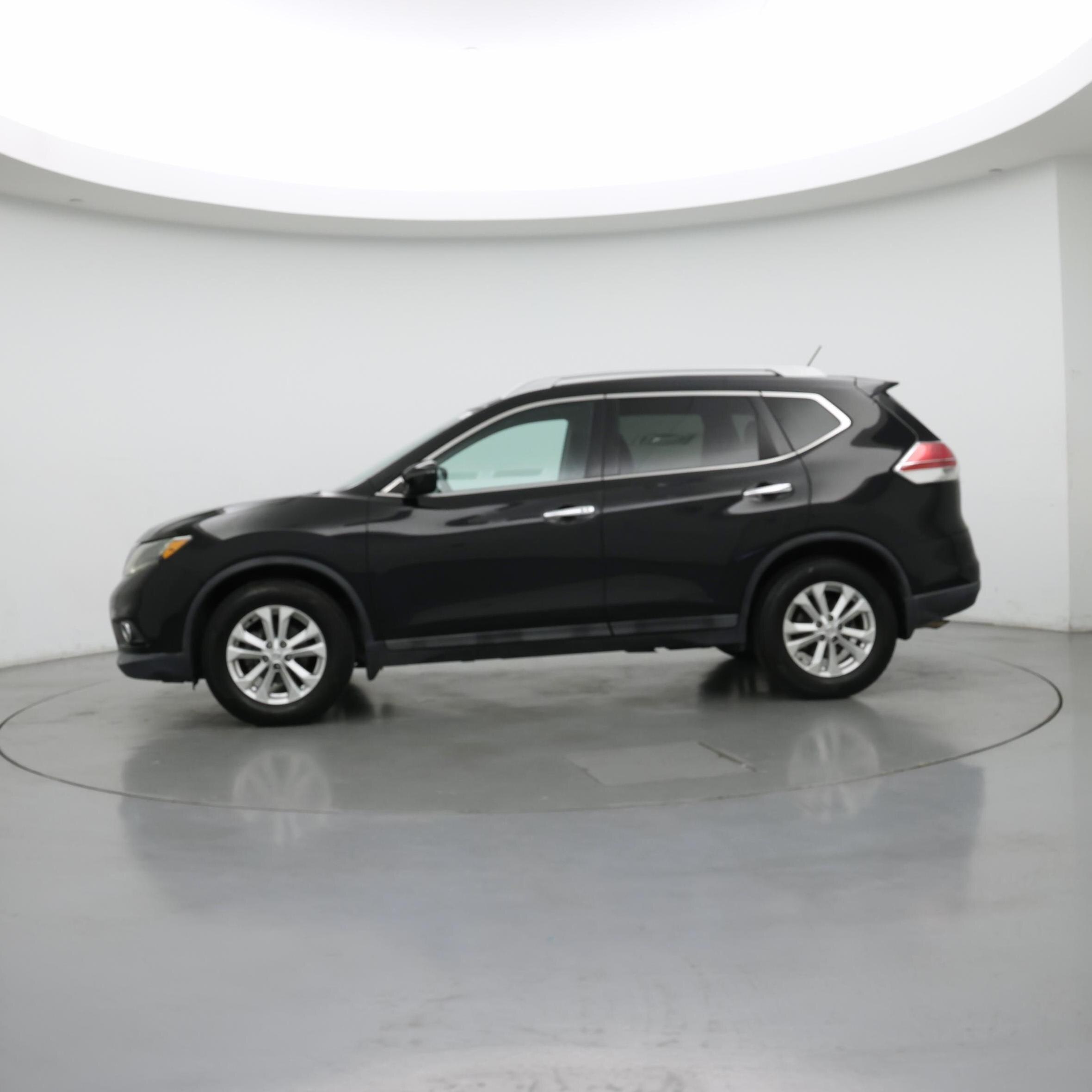 Thumbnail: 2016 Nissan Rogue - 3