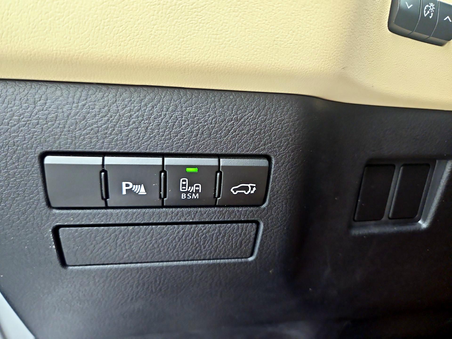 Thumbnail: 2016 Lexus NX - 13