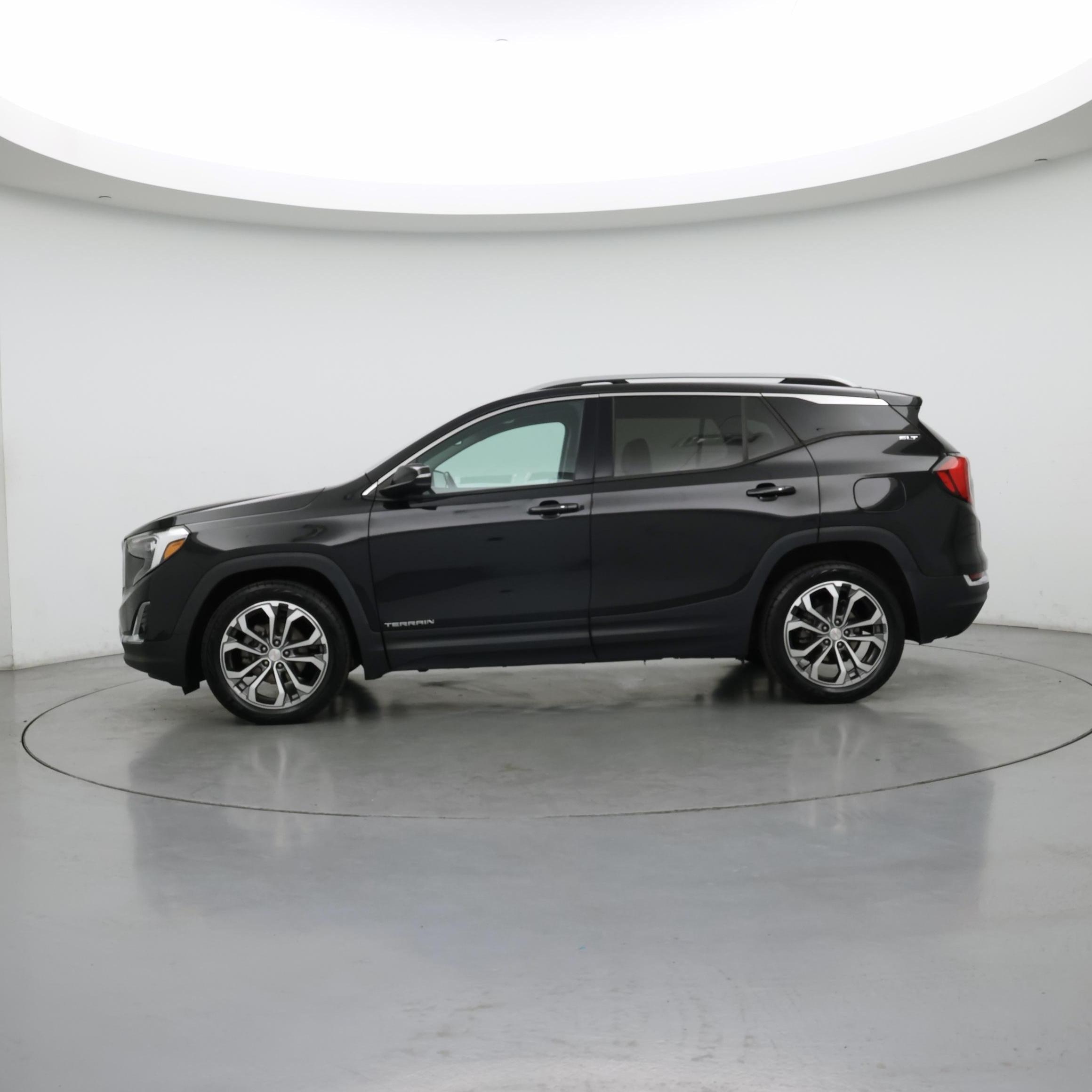 Thumbnail: 2021 GMC Terrain - 3