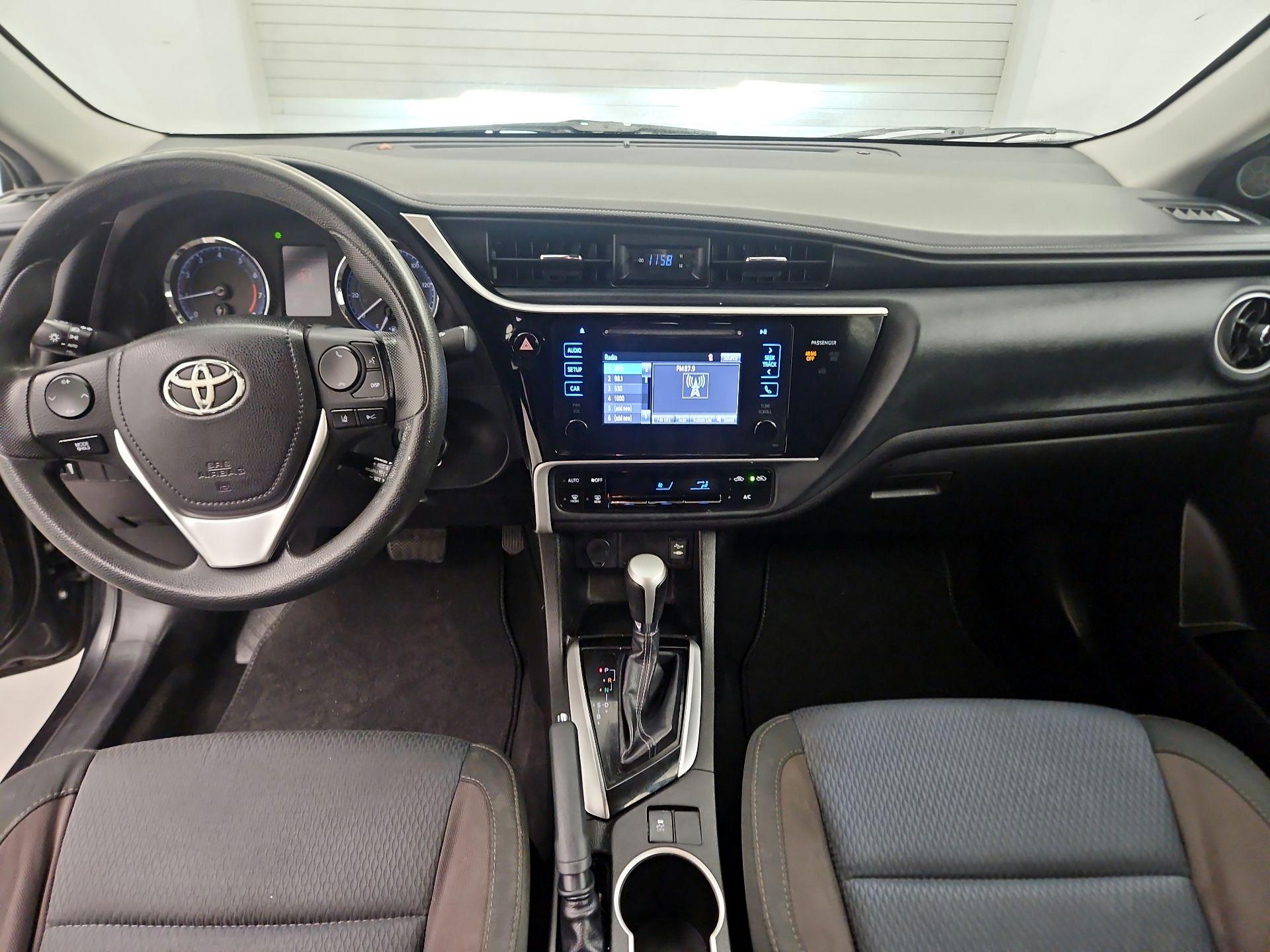 Thumbnail: 2017 Toyota Corolla - 9