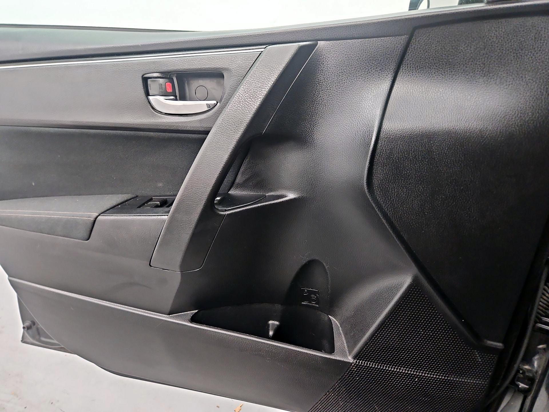 Thumbnail: 2017 Toyota Corolla - 12