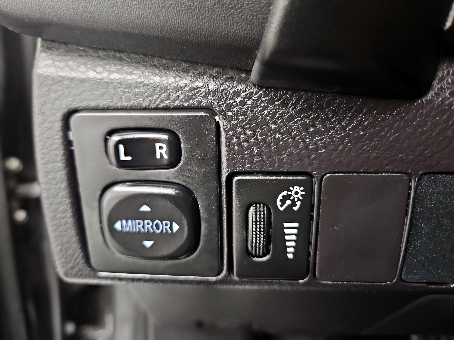 Thumbnail: 2017 Toyota Corolla - 13