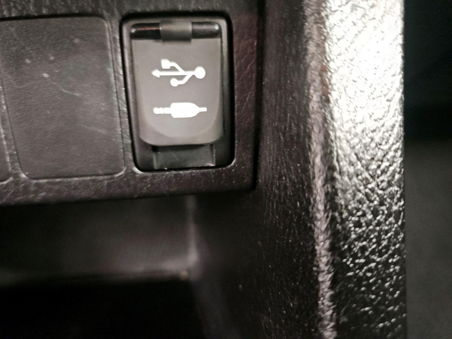 Thumbnail: 2017 Toyota Corolla - 18