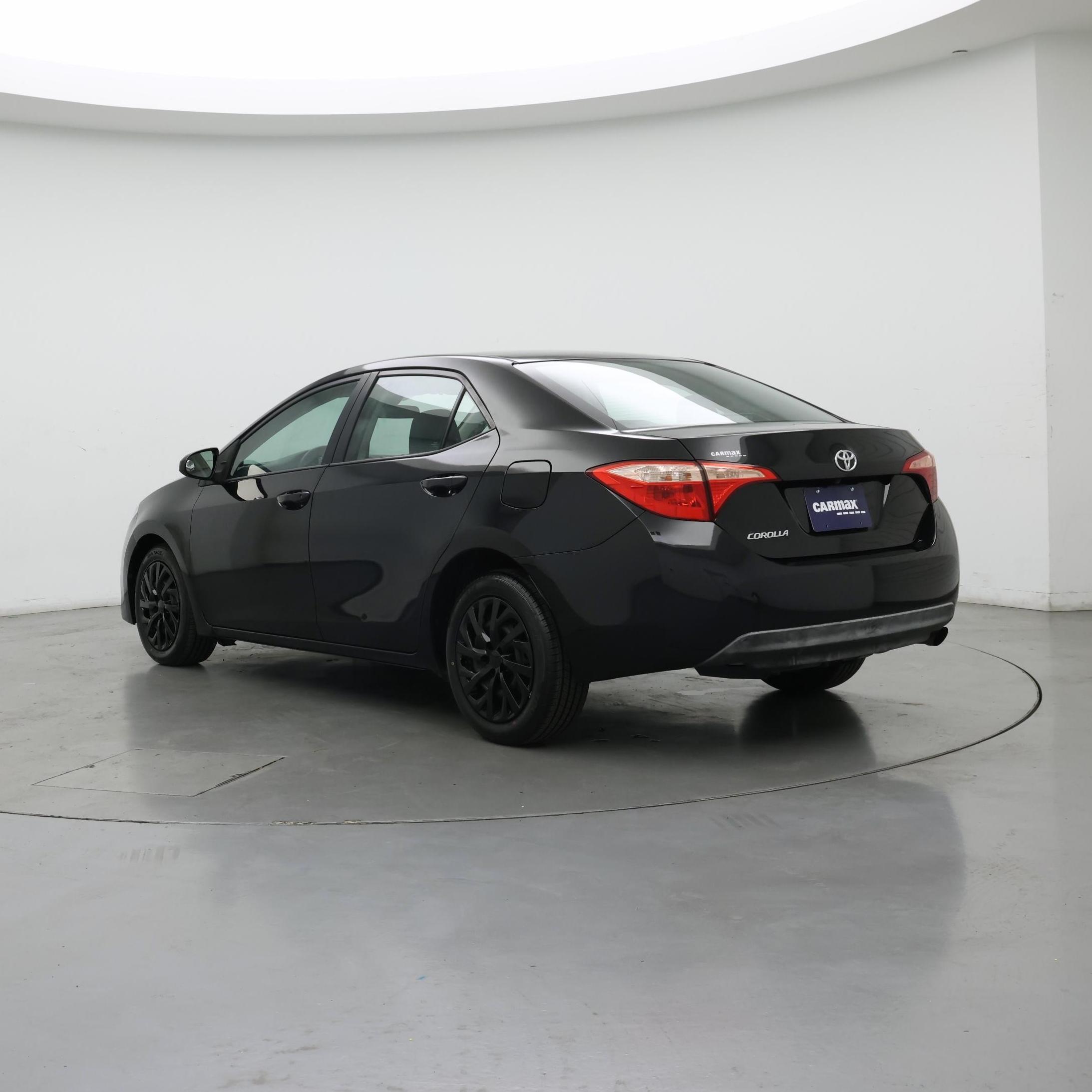 Thumbnail: 2017 Toyota Corolla - 2