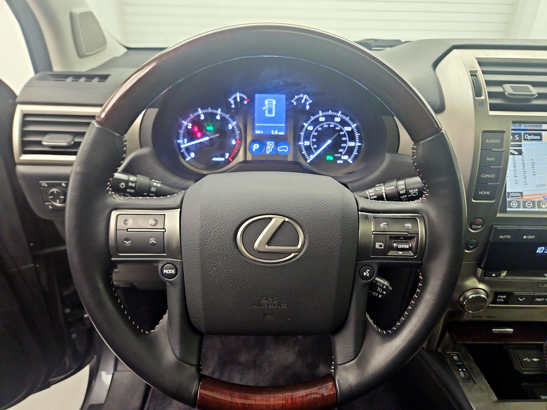 Thumbnail: 2019 Lexus GX - 10