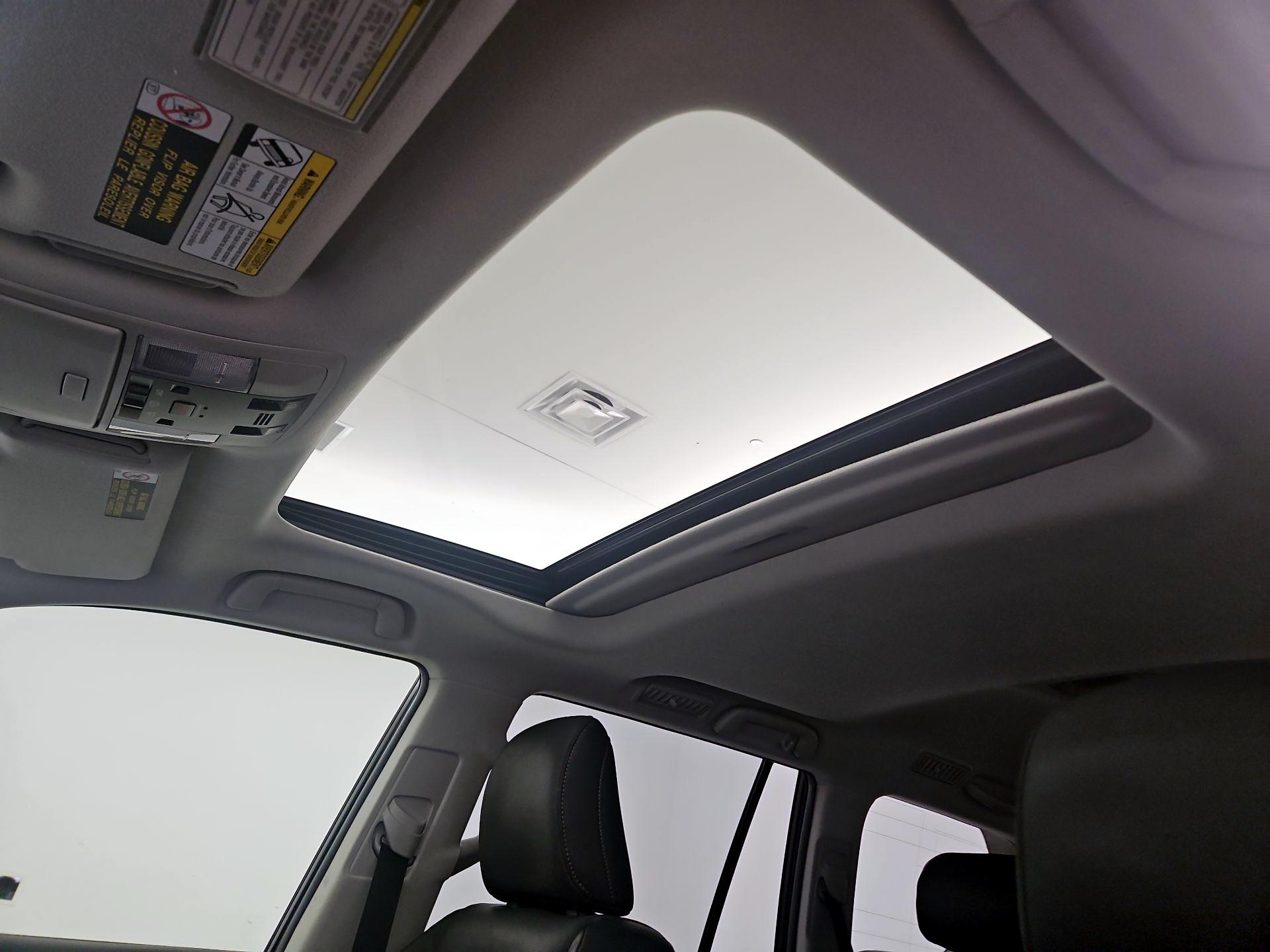 Thumbnail: 2019 Lexus GX - 18