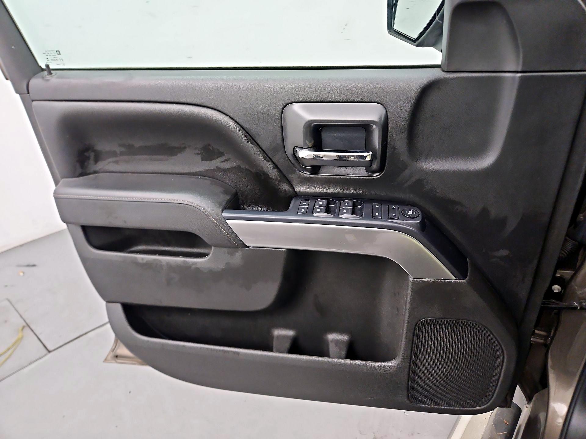 Thumbnail: 2015 Chevrolet Silverado 1500 - 12