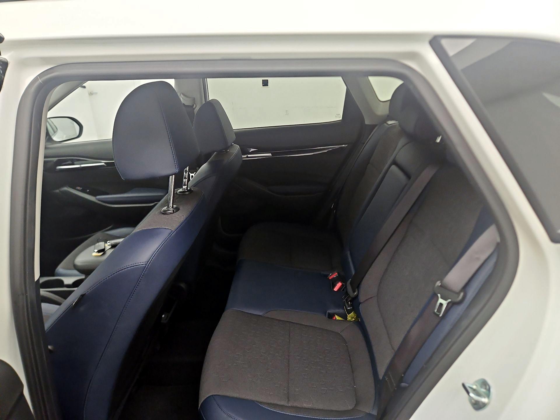 Thumbnail: 2024 Kia Seltos - 18