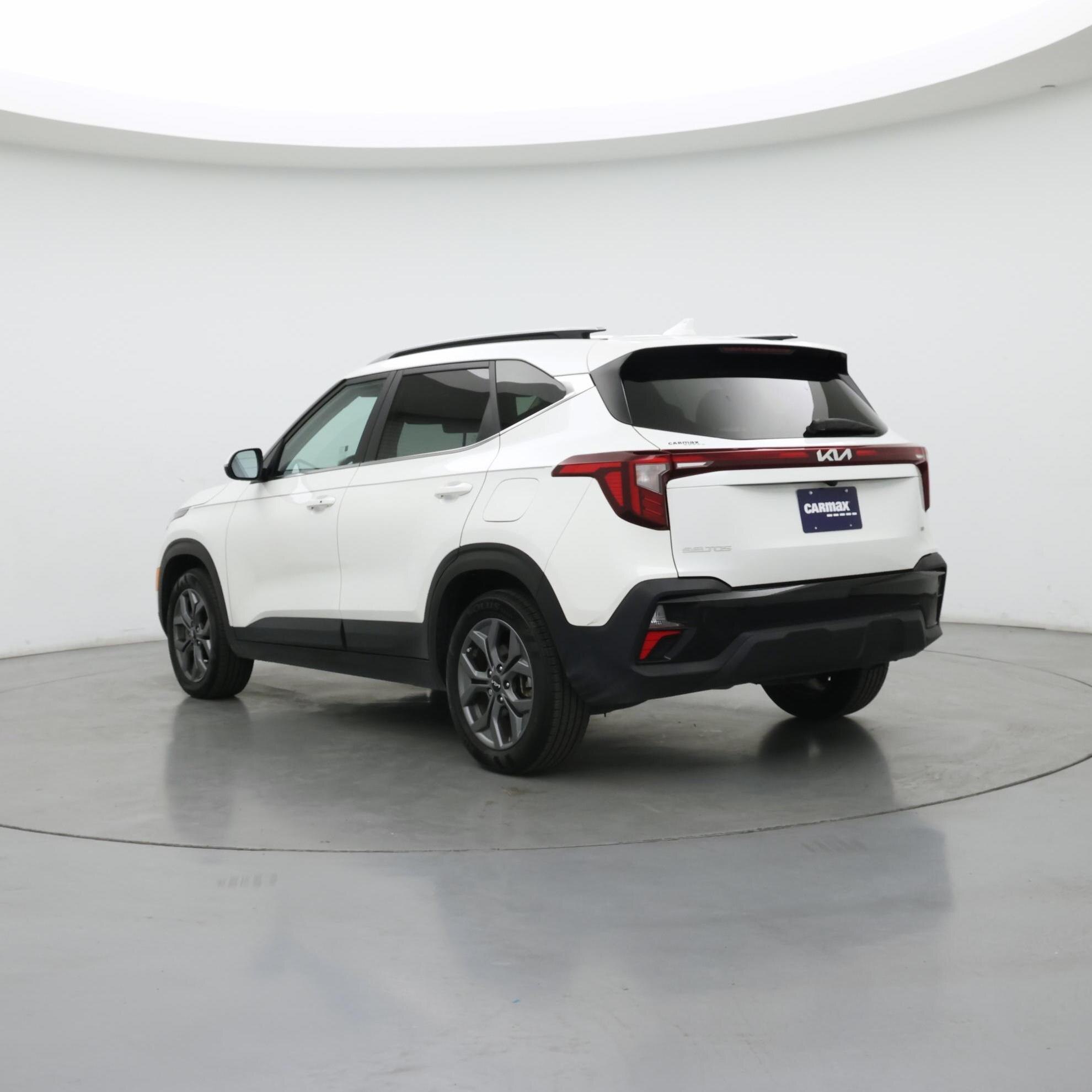 Thumbnail: 2024 Kia Seltos - 2