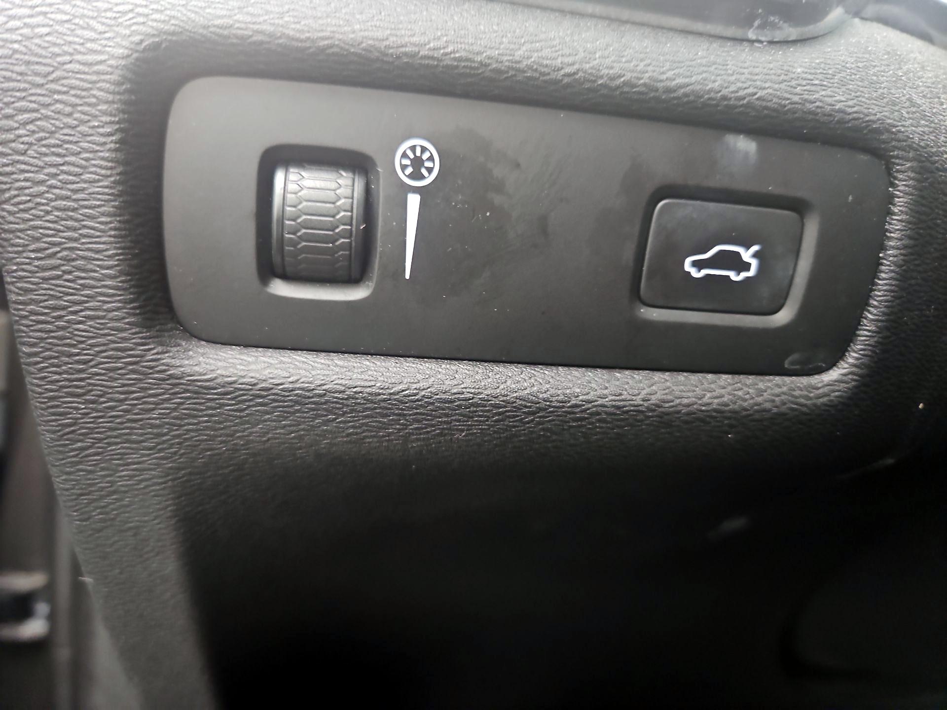 Thumbnail: 2019 Volvo S60 - 13