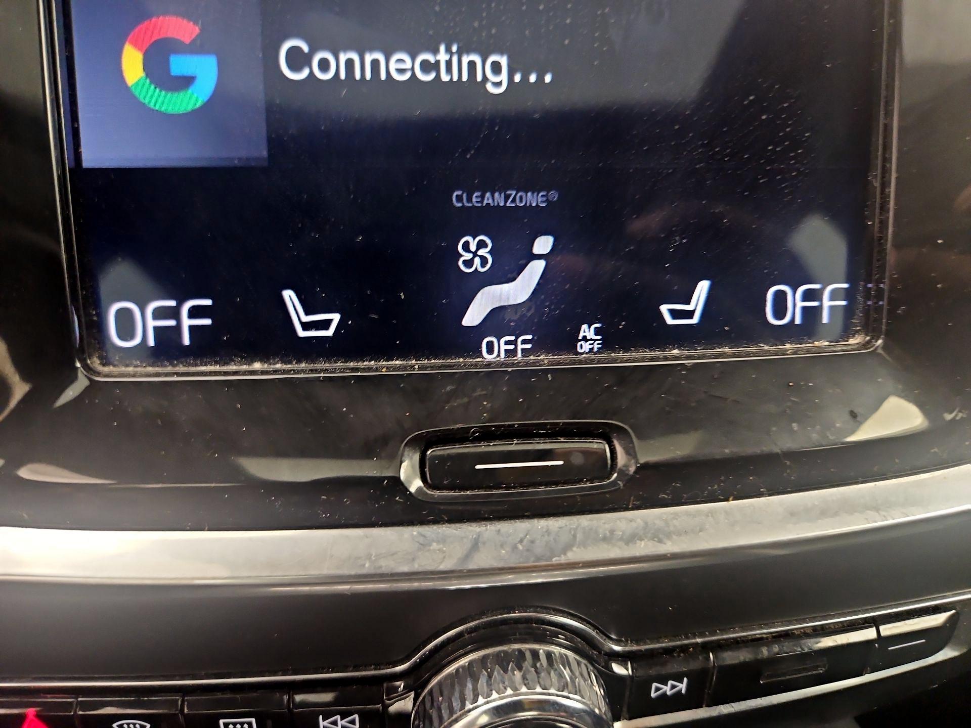 Thumbnail: 2019 Volvo S60 - 16