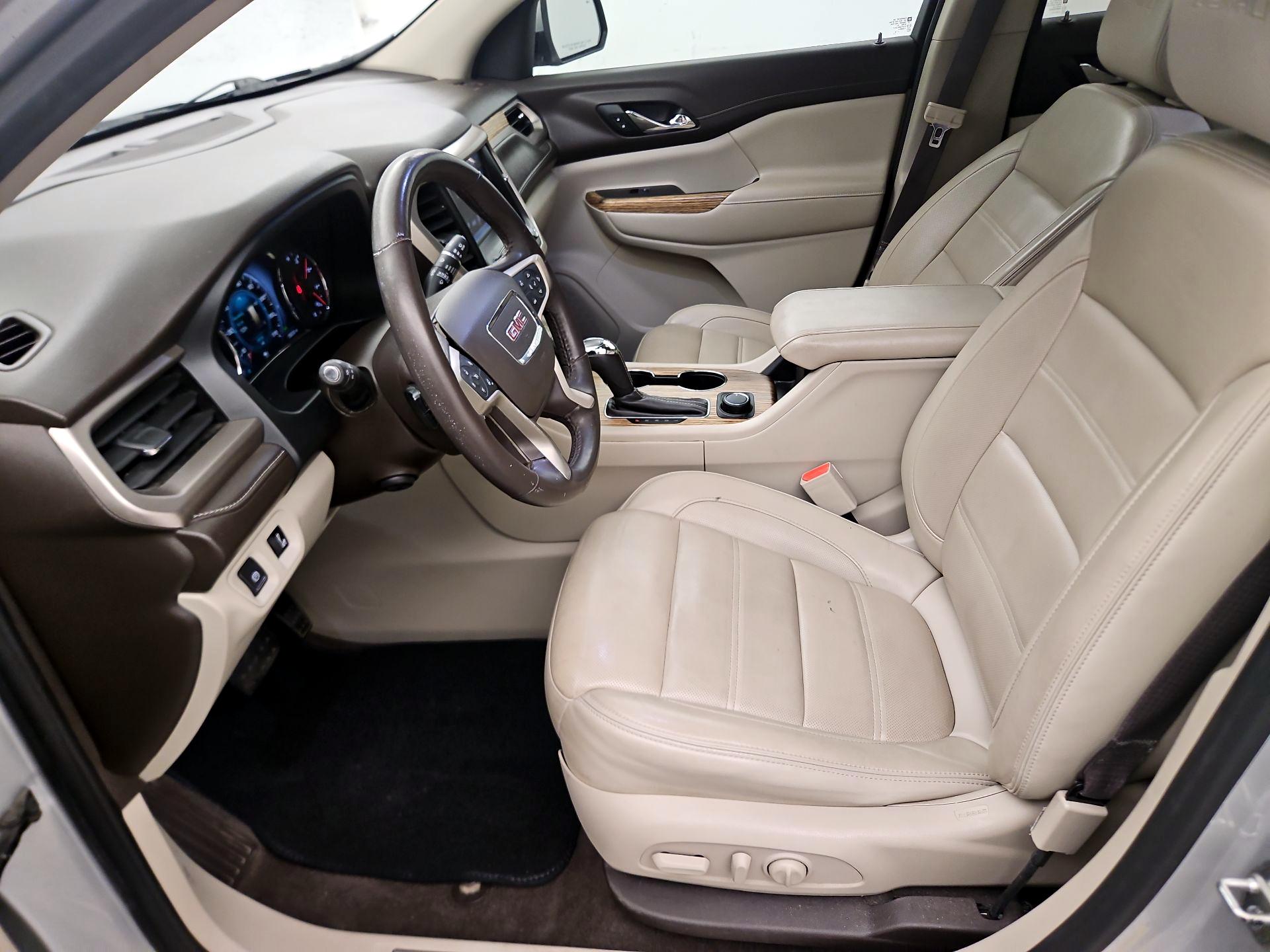 Thumbnail: 2019 GMC Acadia - 11