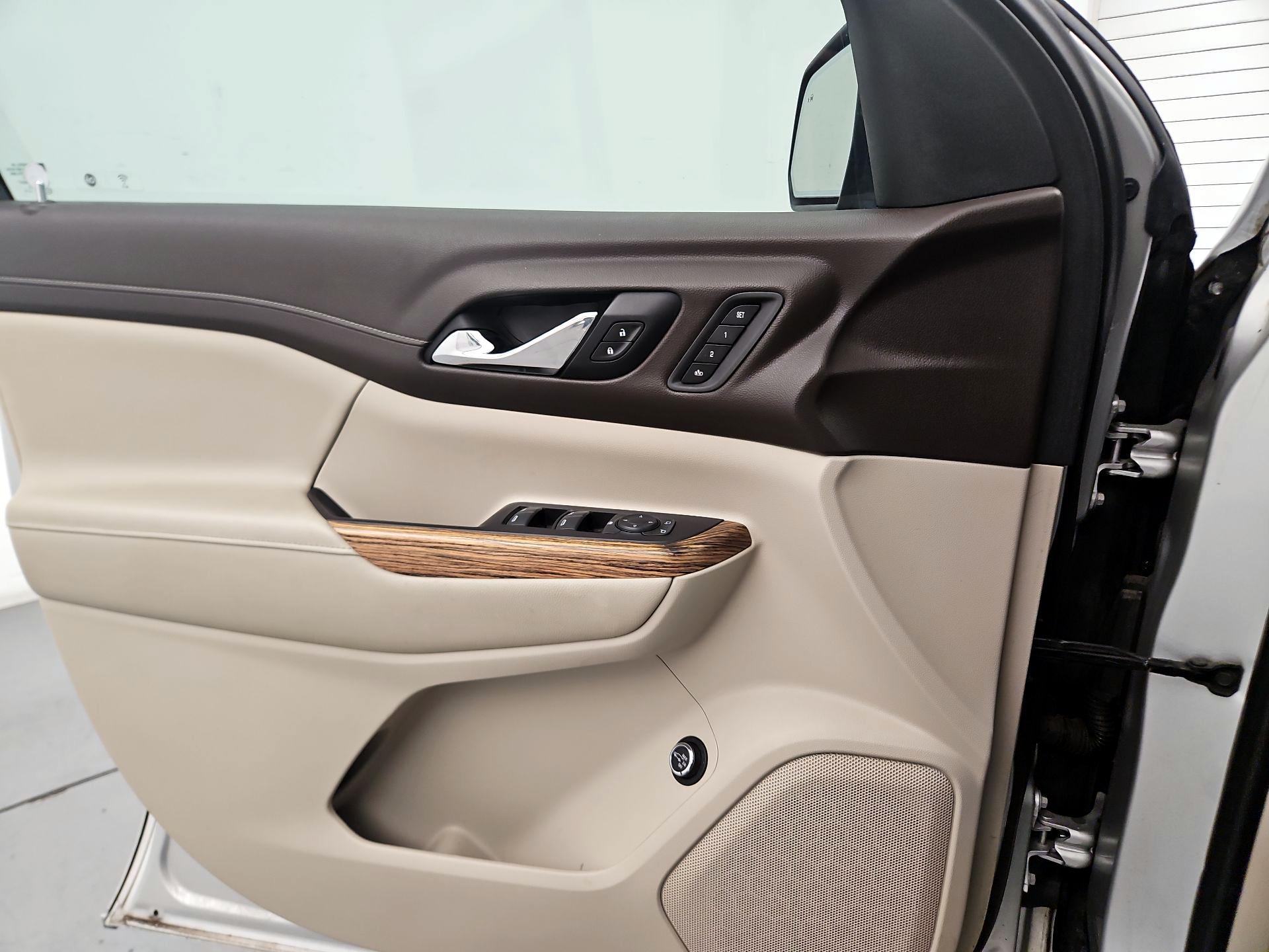 Thumbnail: 2019 GMC Acadia - 12