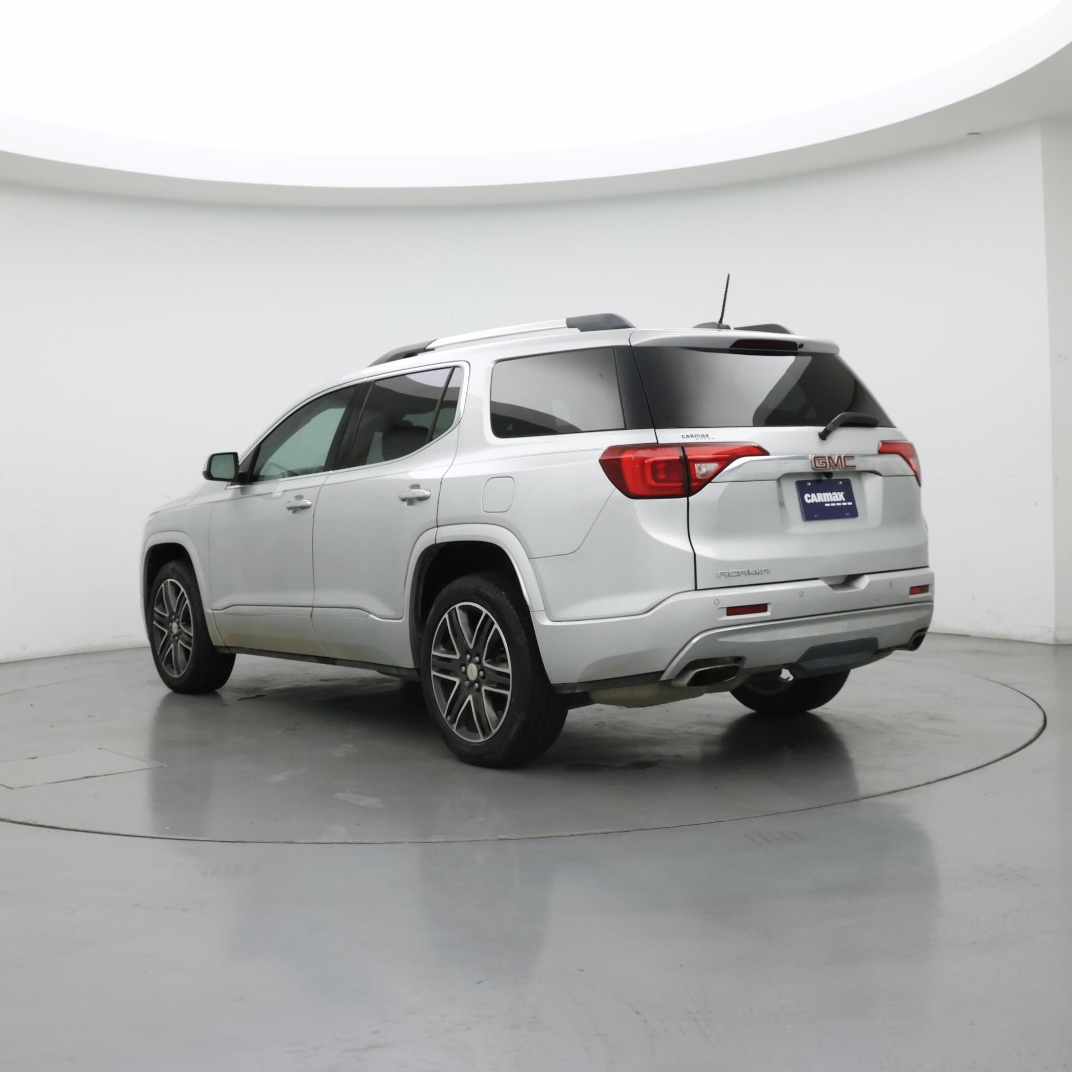 Thumbnail: 2019 GMC Acadia - 2