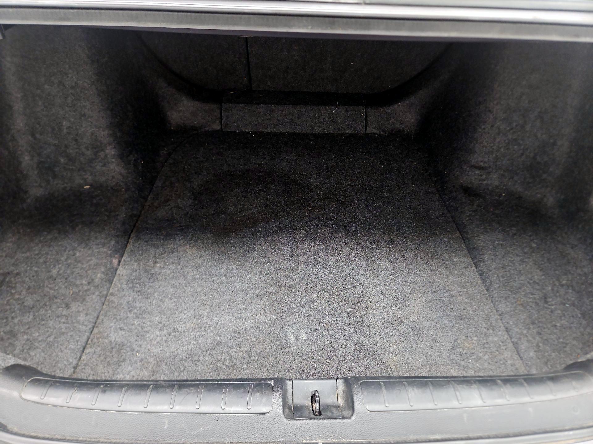 Thumbnail: 2018 Honda Accord - 18