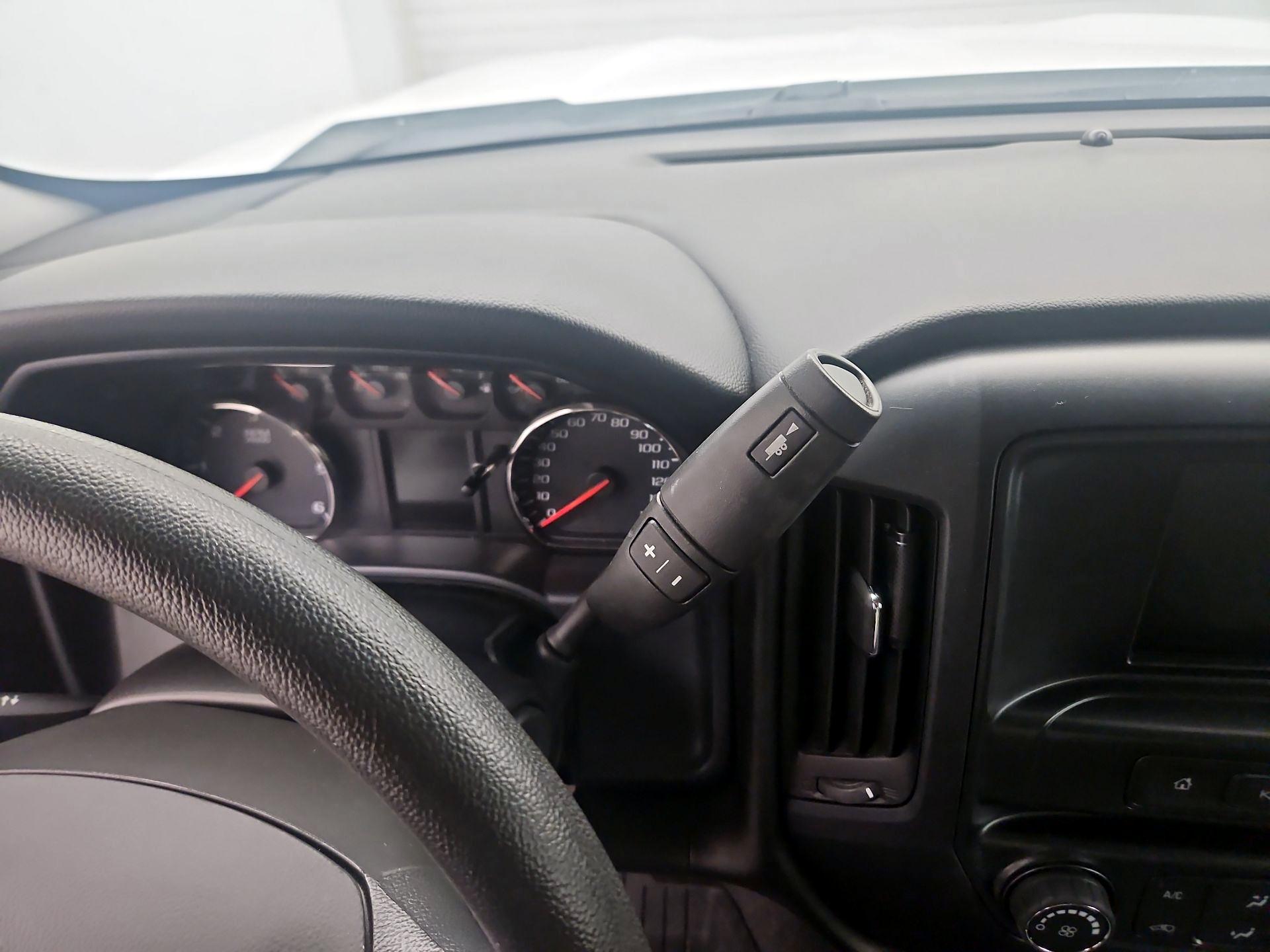 Thumbnail: 2018 Chevrolet Silverado 1500 - 16