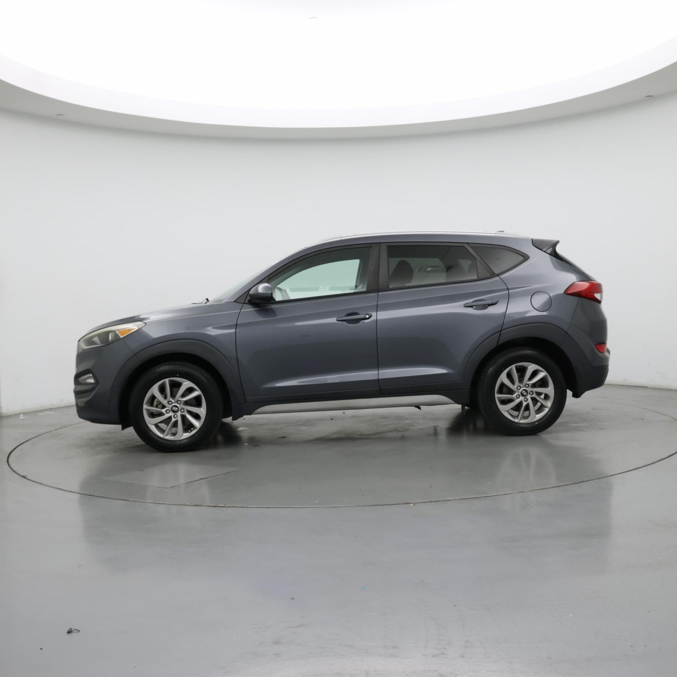 Thumbnail: 2018 Hyundai Tucson - 3