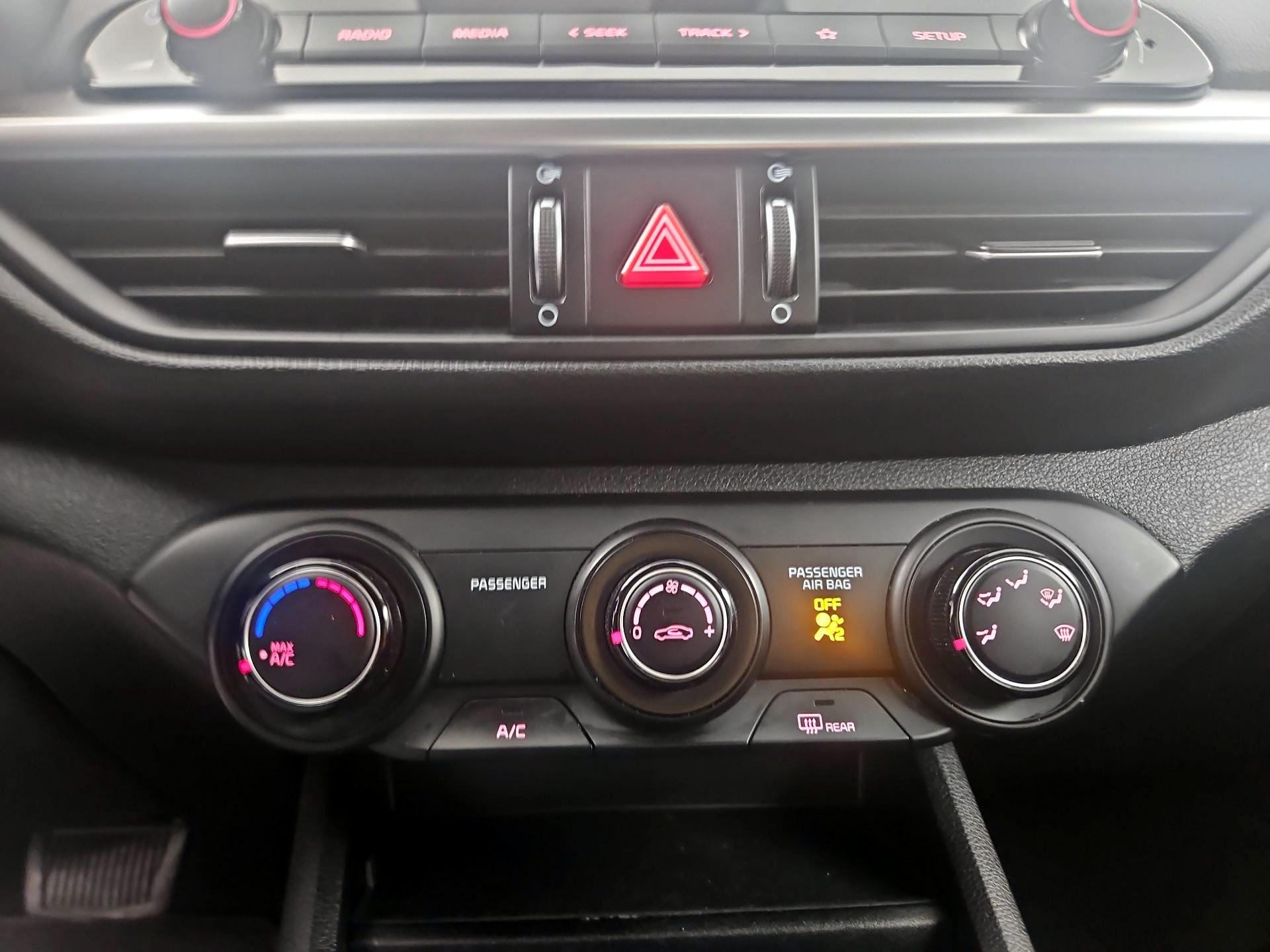 Thumbnail: 2022 Kia Forte - 14