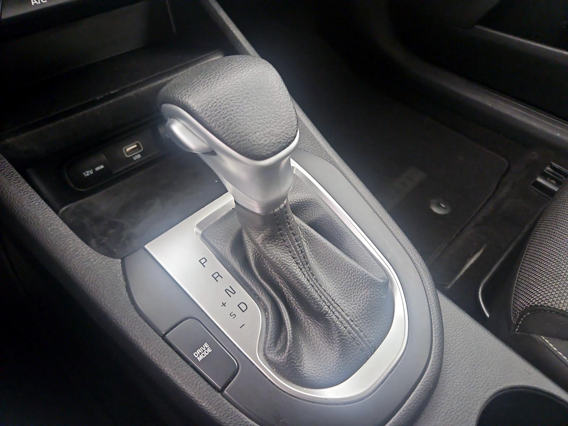 Thumbnail: 2022 Kia Forte - 15