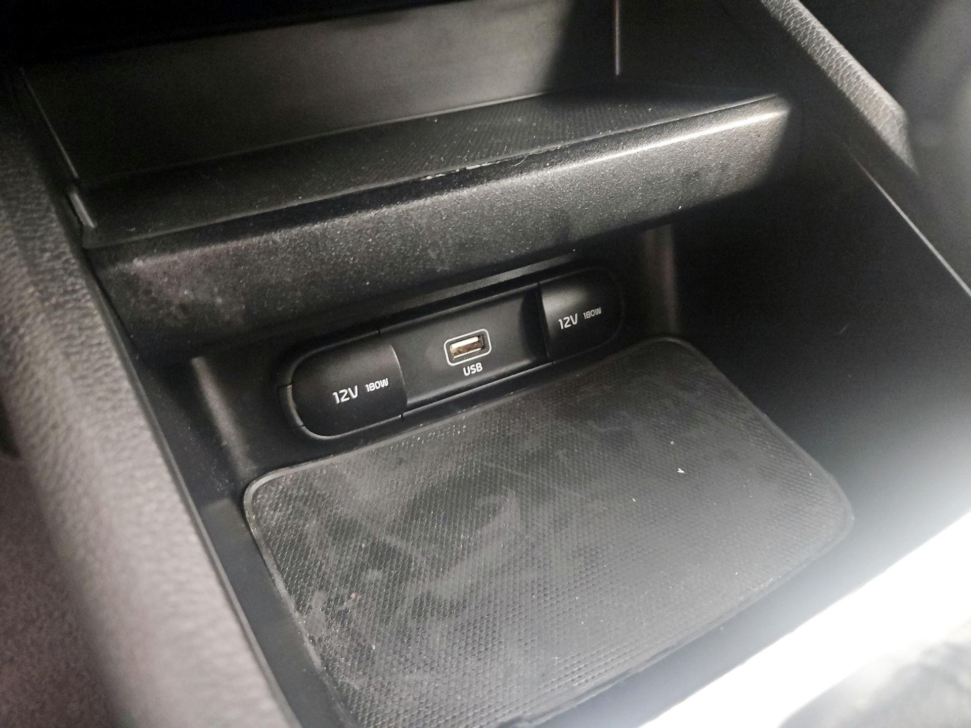 Thumbnail: 2022 Kia Forte - 16