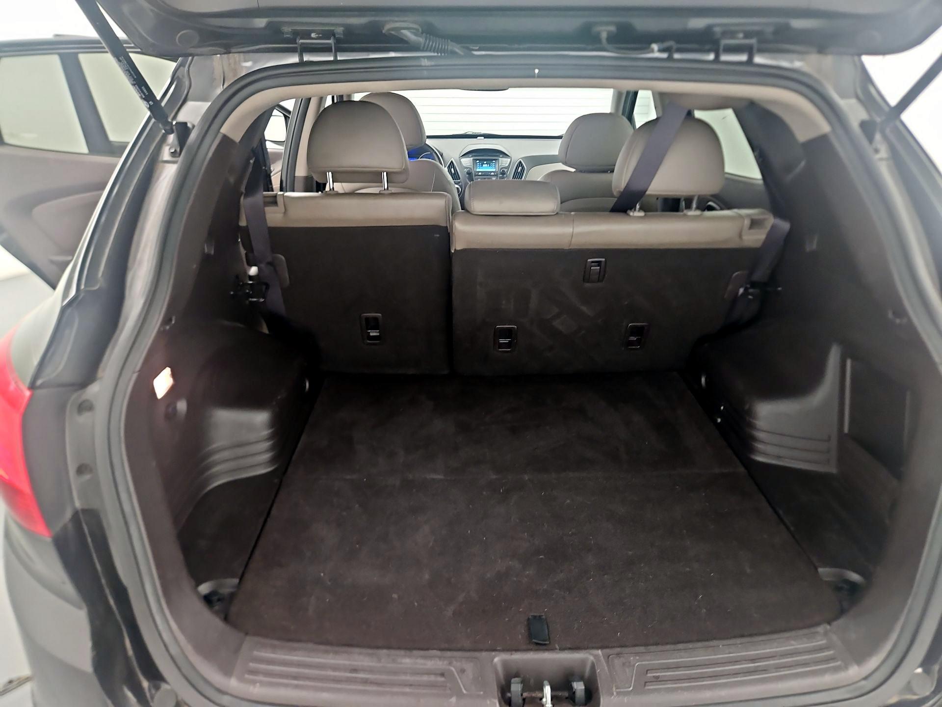 Thumbnail: 2015 Hyundai Tucson - 20