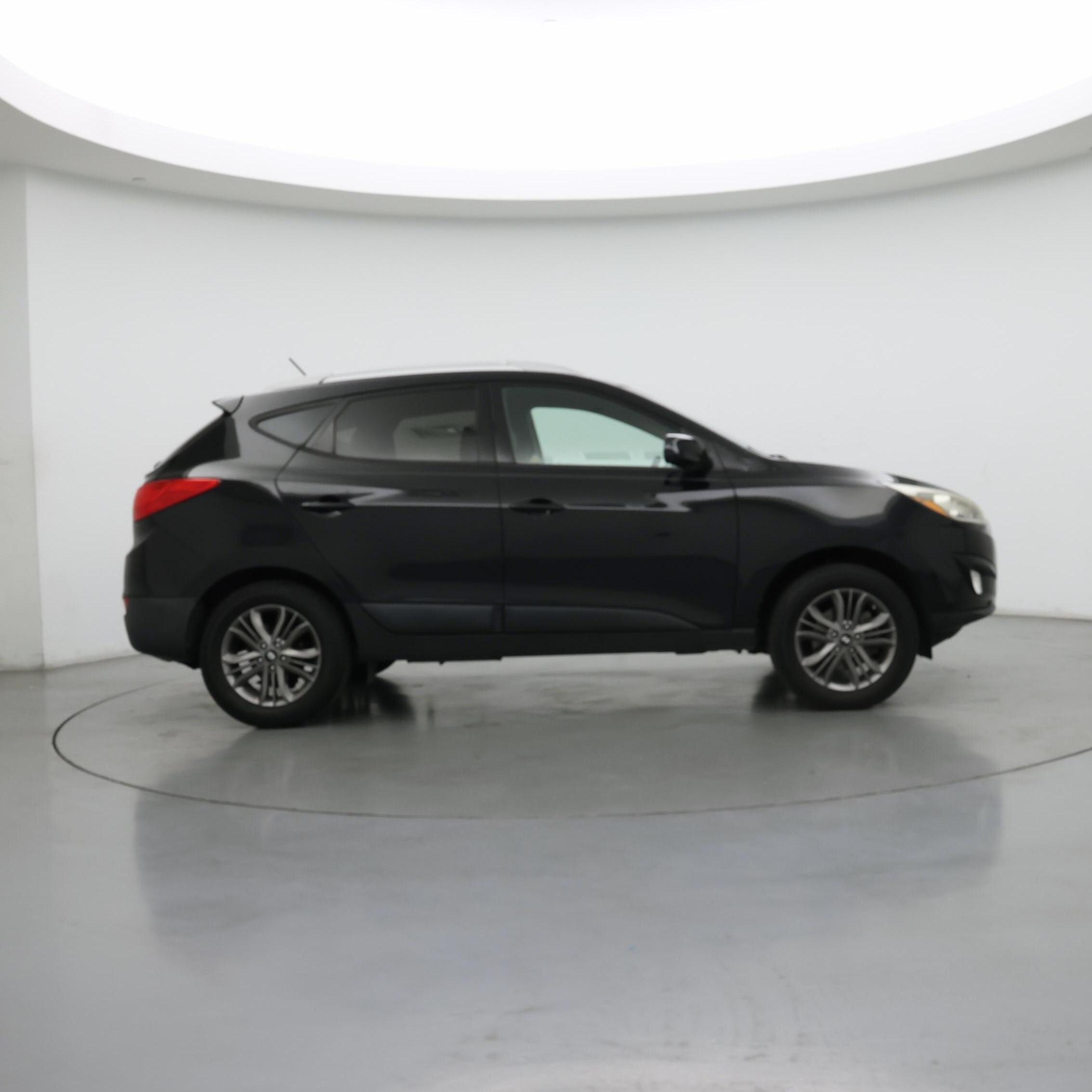 Thumbnail: 2015 Hyundai Tucson - 7
