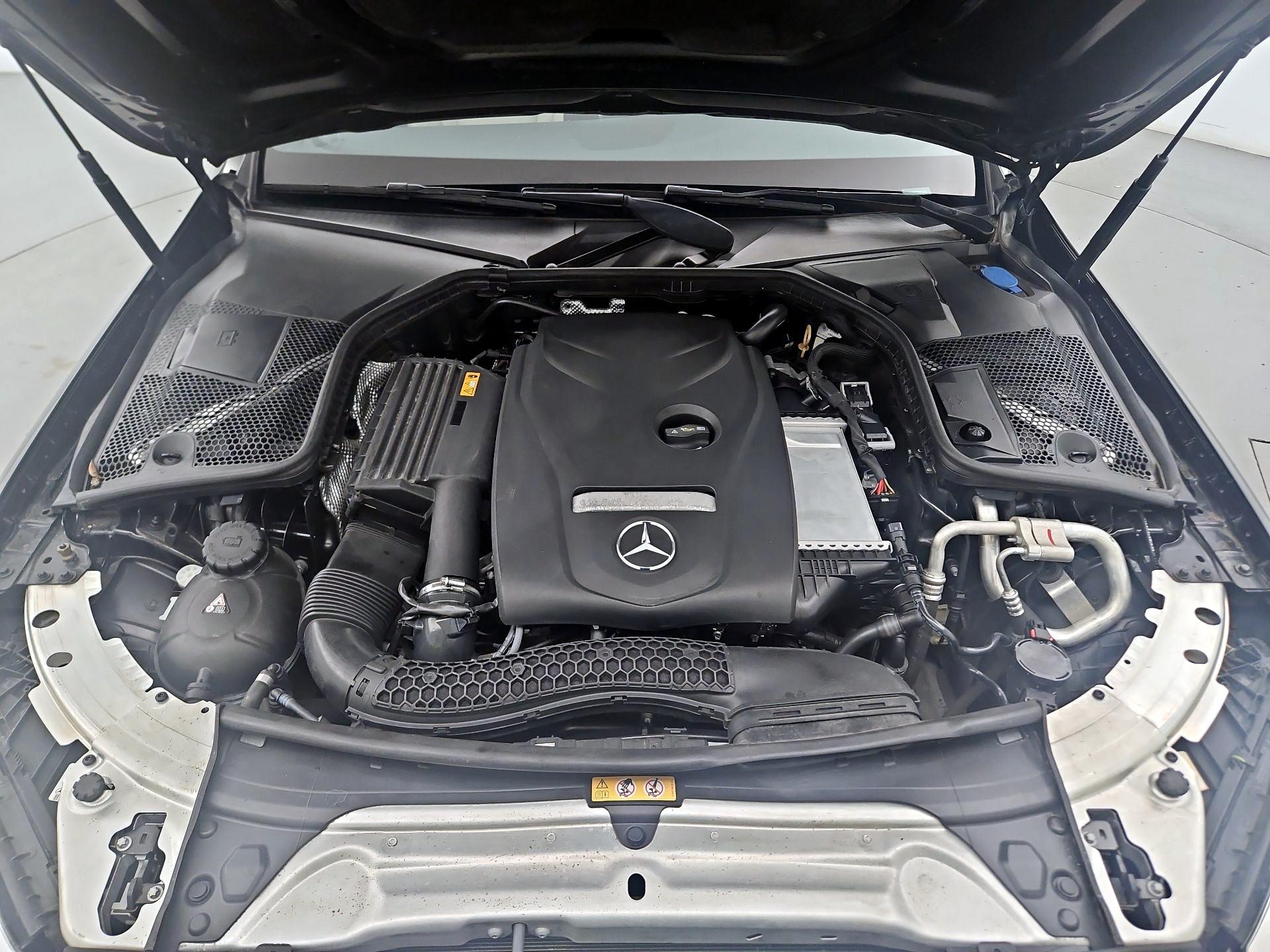 Thumbnail: 2018 Mercedes-Benz C-Class - 18