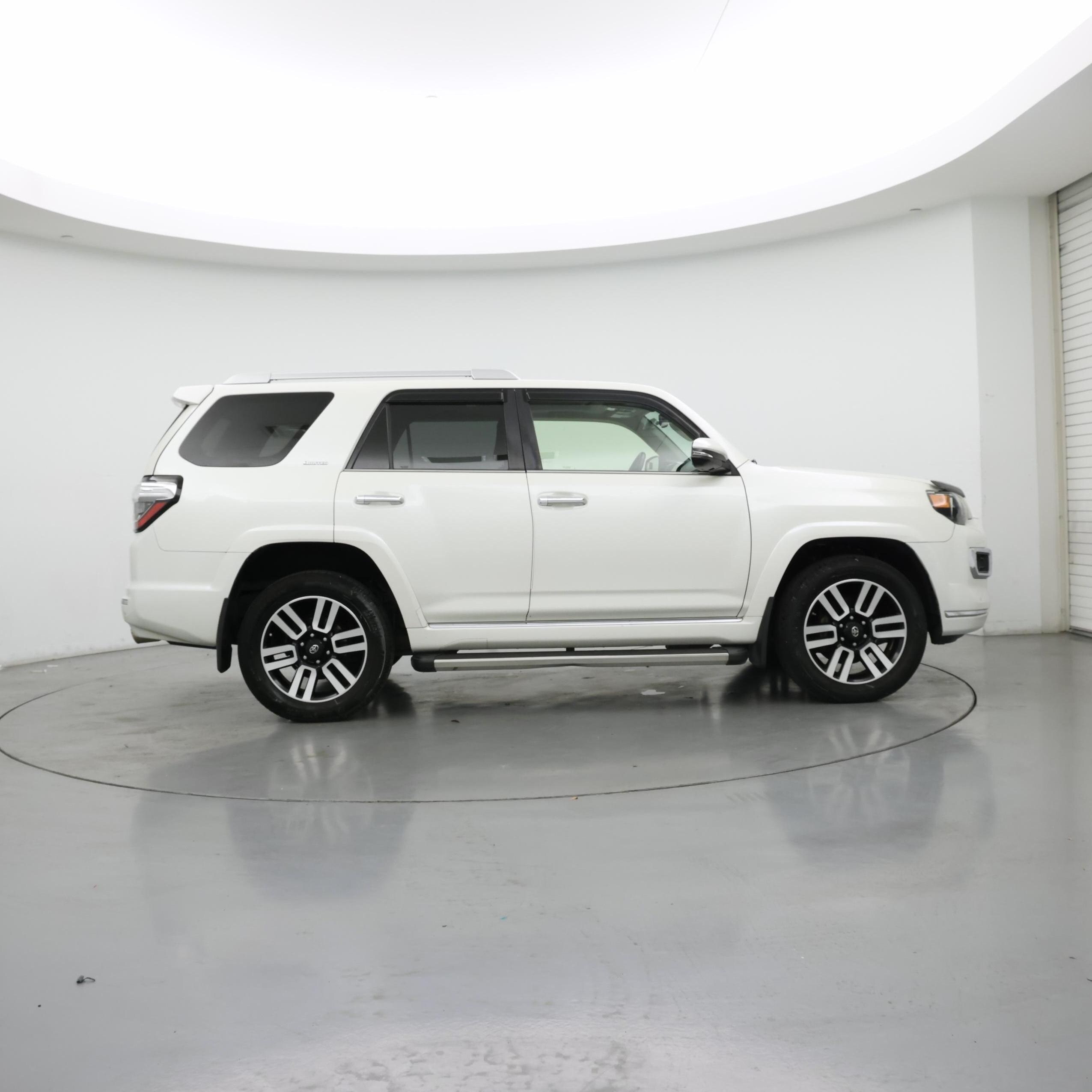 Thumbnail: 2020 Toyota 4Runner - 7