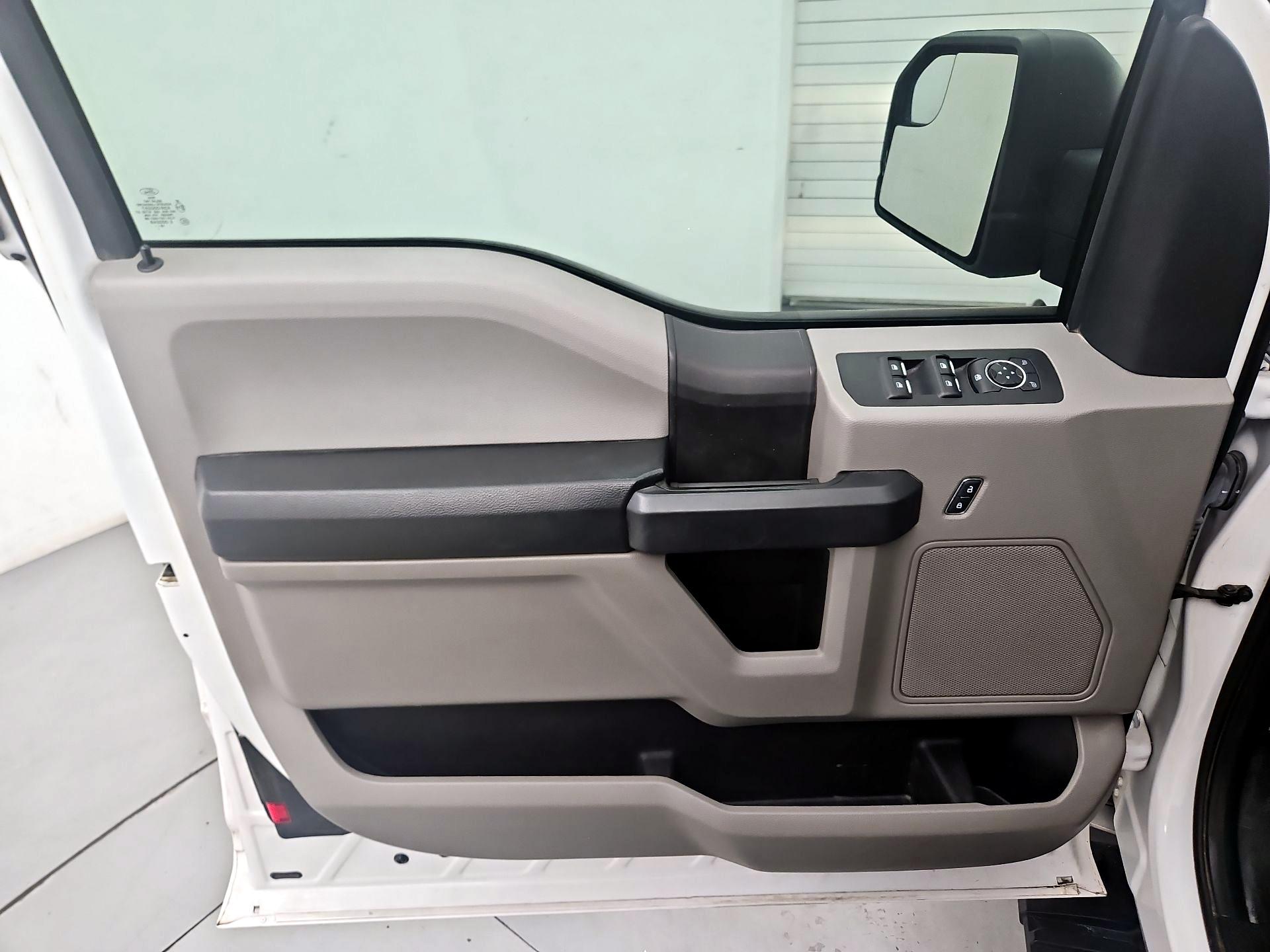 Thumbnail: 2019 Ford F-150 - 12