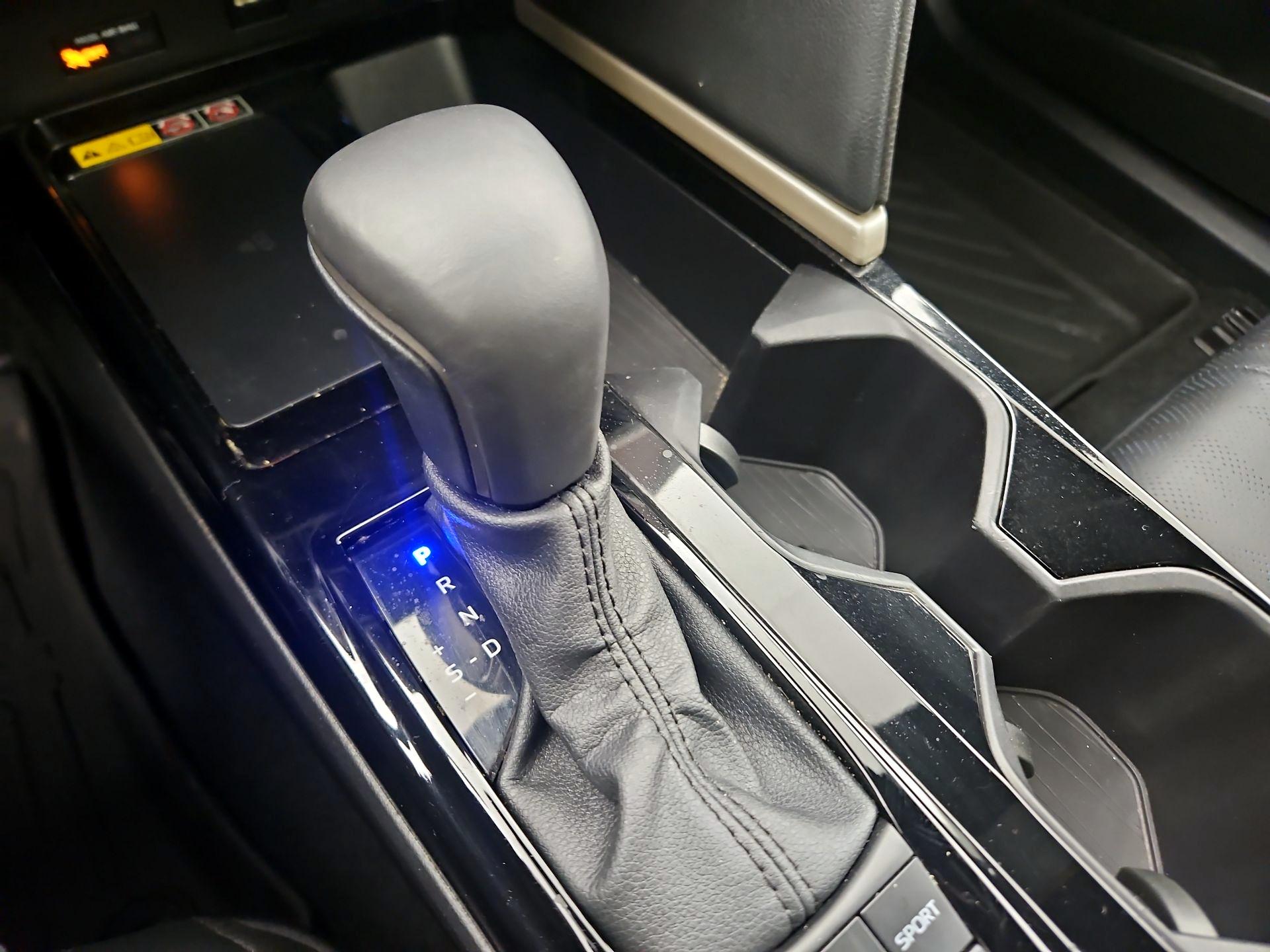 Thumbnail: 2025 Toyota Camry - 17