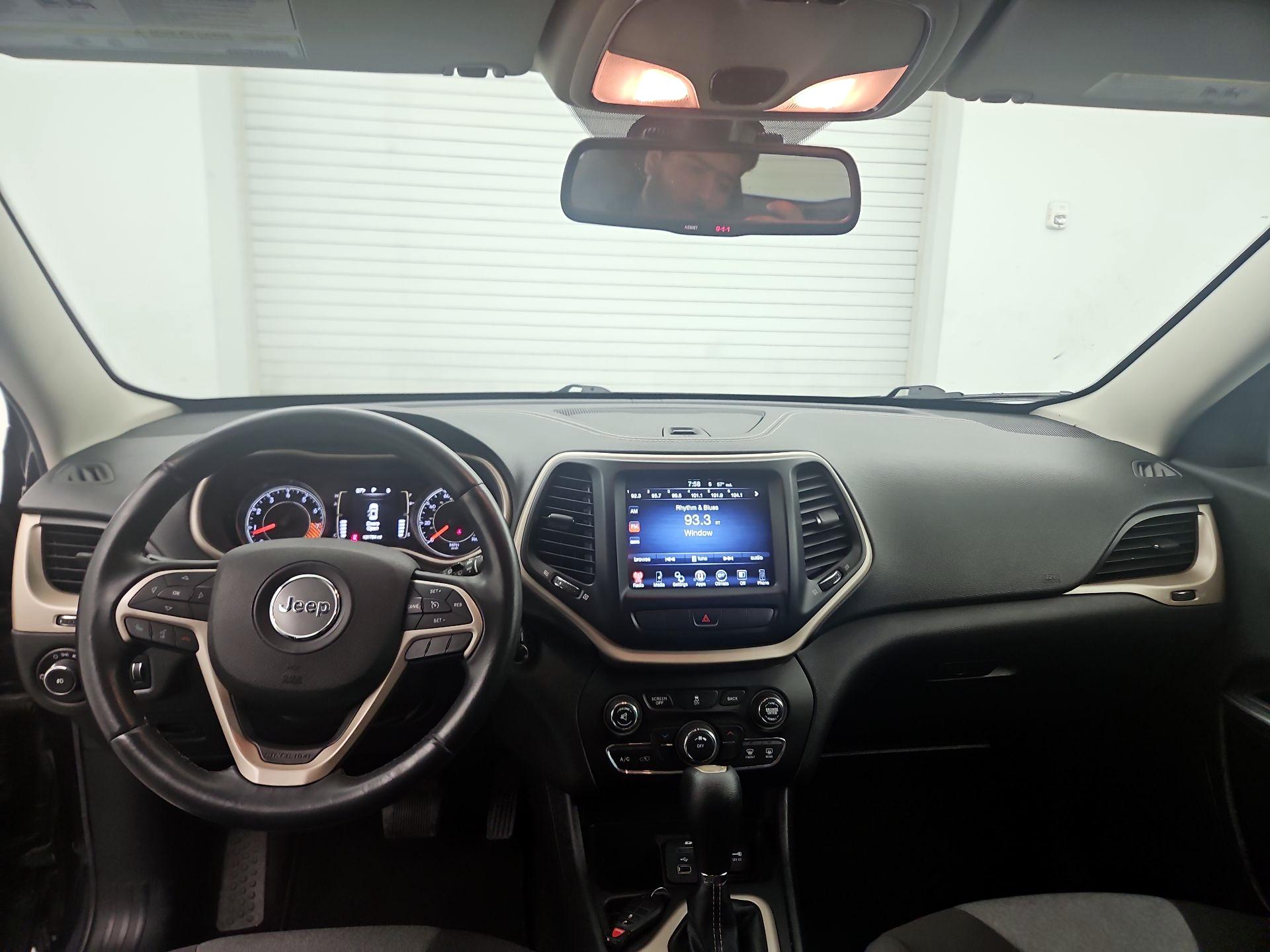 Thumbnail: 2014 Jeep Cherokee - 9