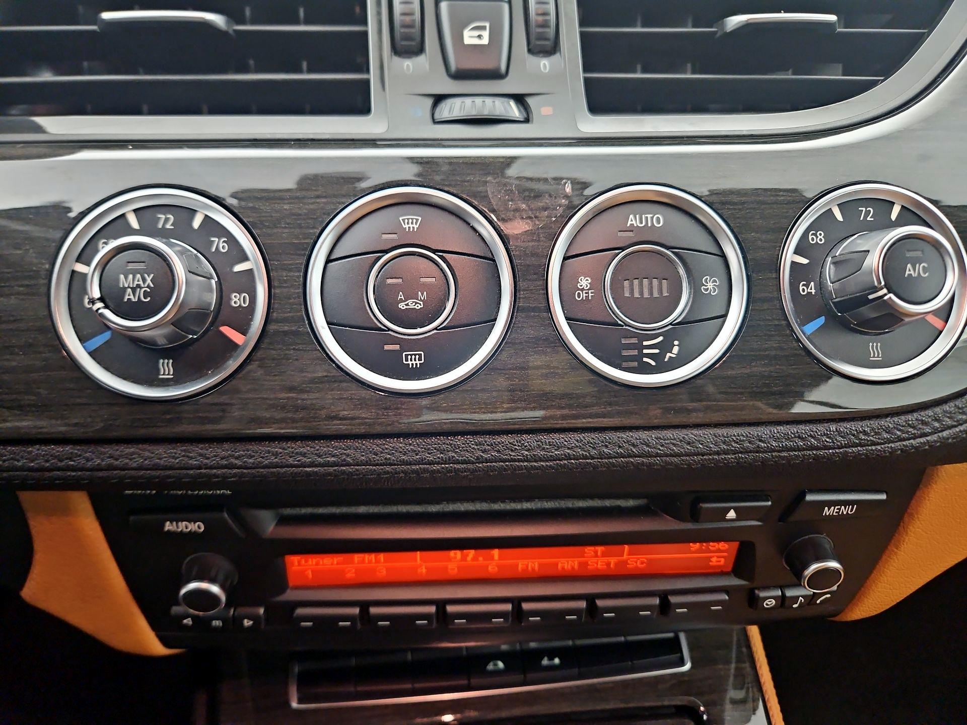 Thumbnail: 2014 BMW Z4 - 15