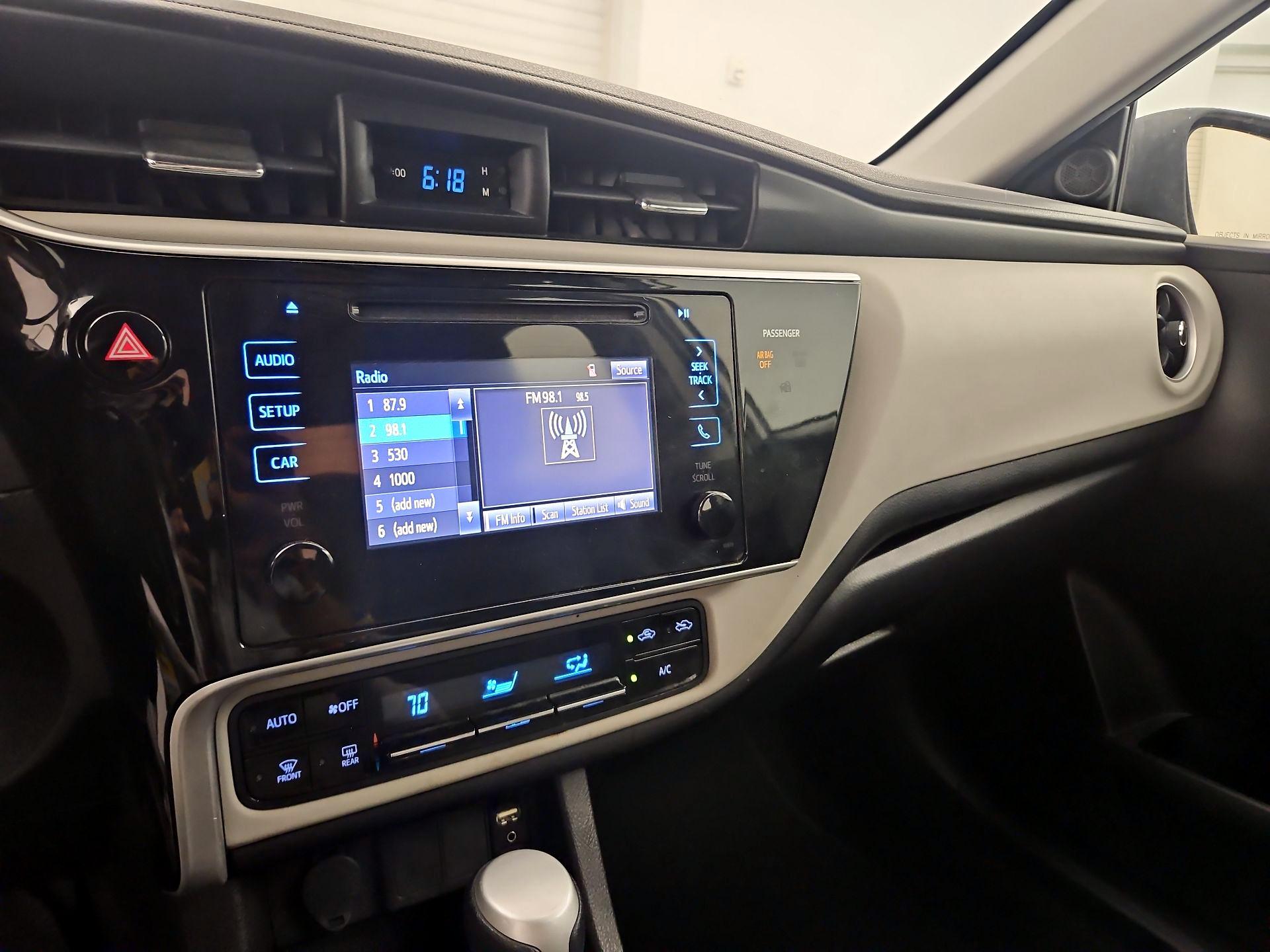 Thumbnail: 2017 Toyota Corolla - 15