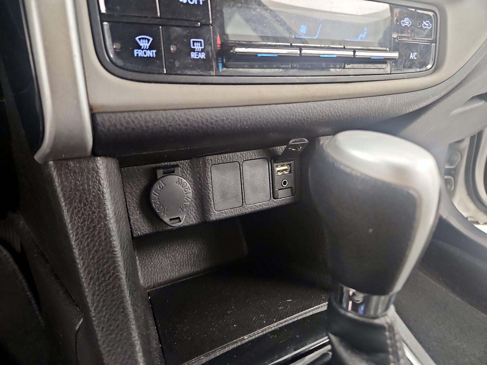 Thumbnail: 2017 Toyota Corolla - 18