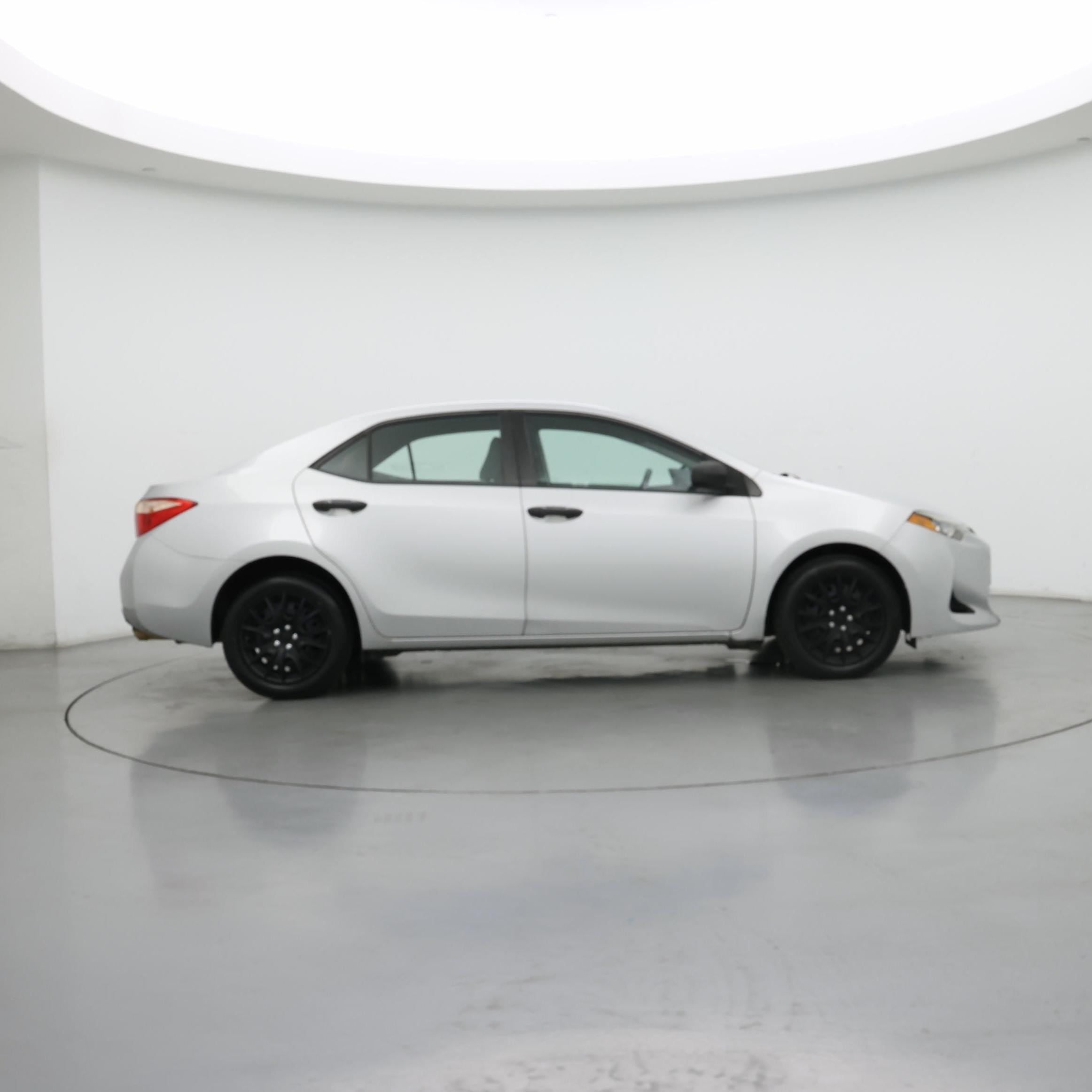 Thumbnail: 2017 Toyota Corolla - 7