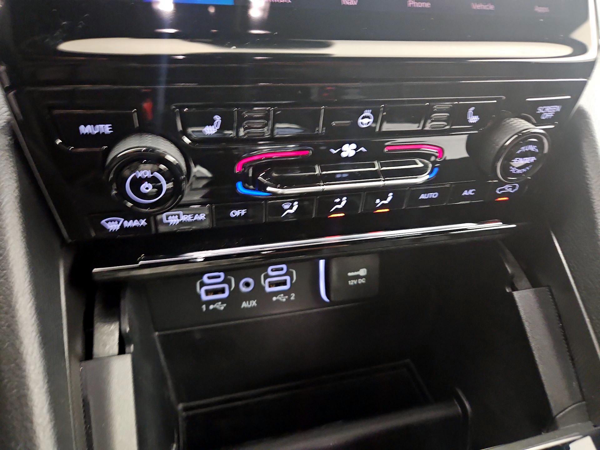 Thumbnail: 2024 Jeep Grand Cherokee - 15