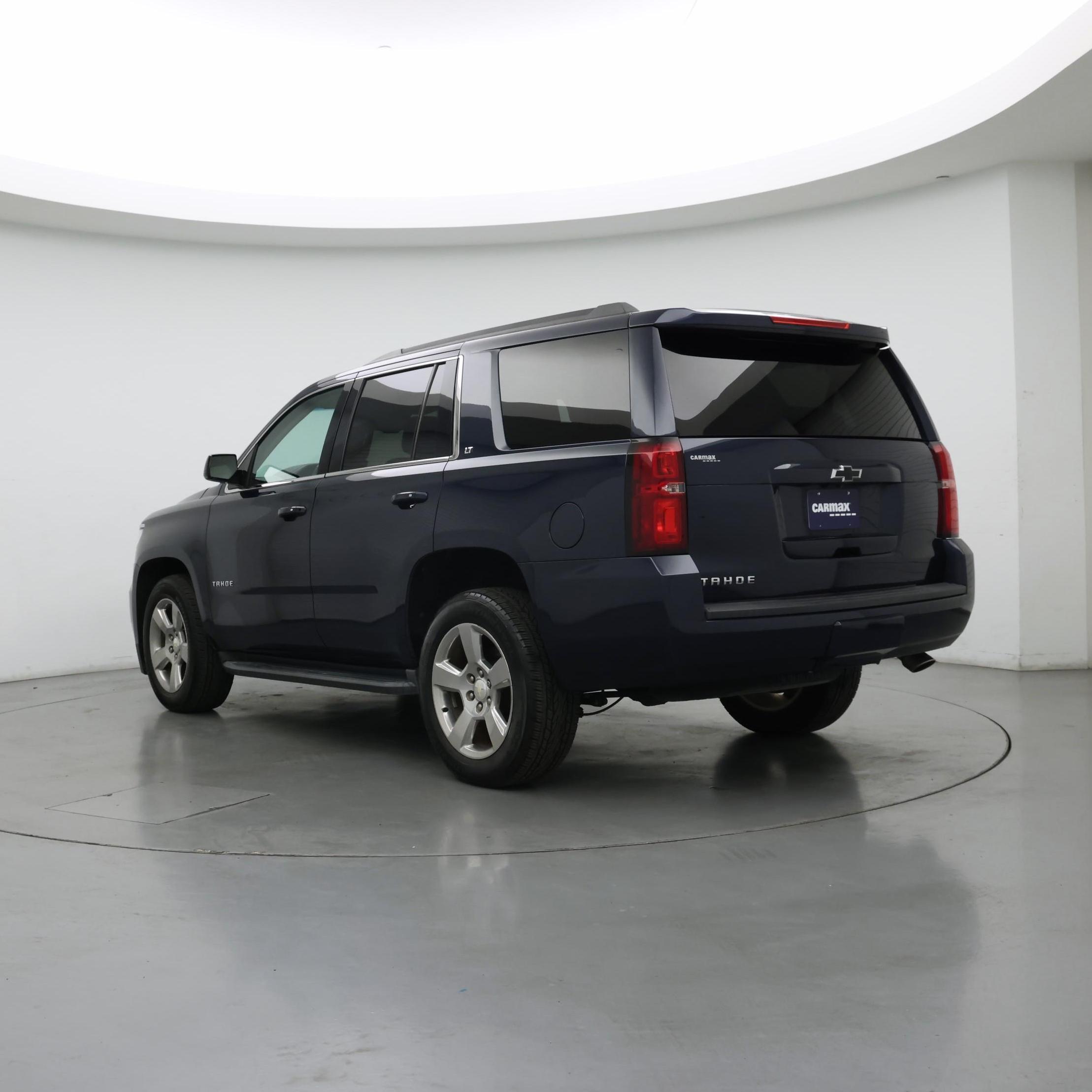 Thumbnail: 2020 Chevrolet Tahoe - 2