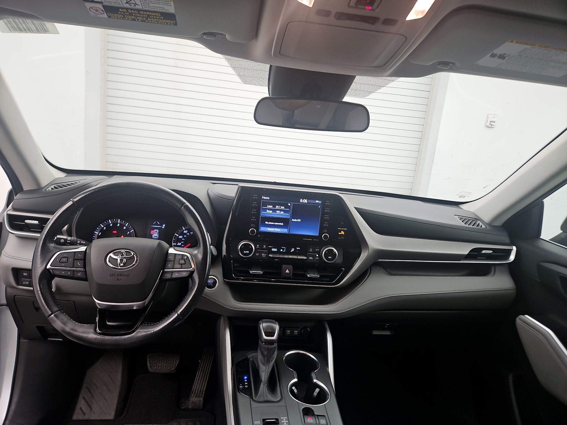 Thumbnail: 2020 Toyota Highlander - 9