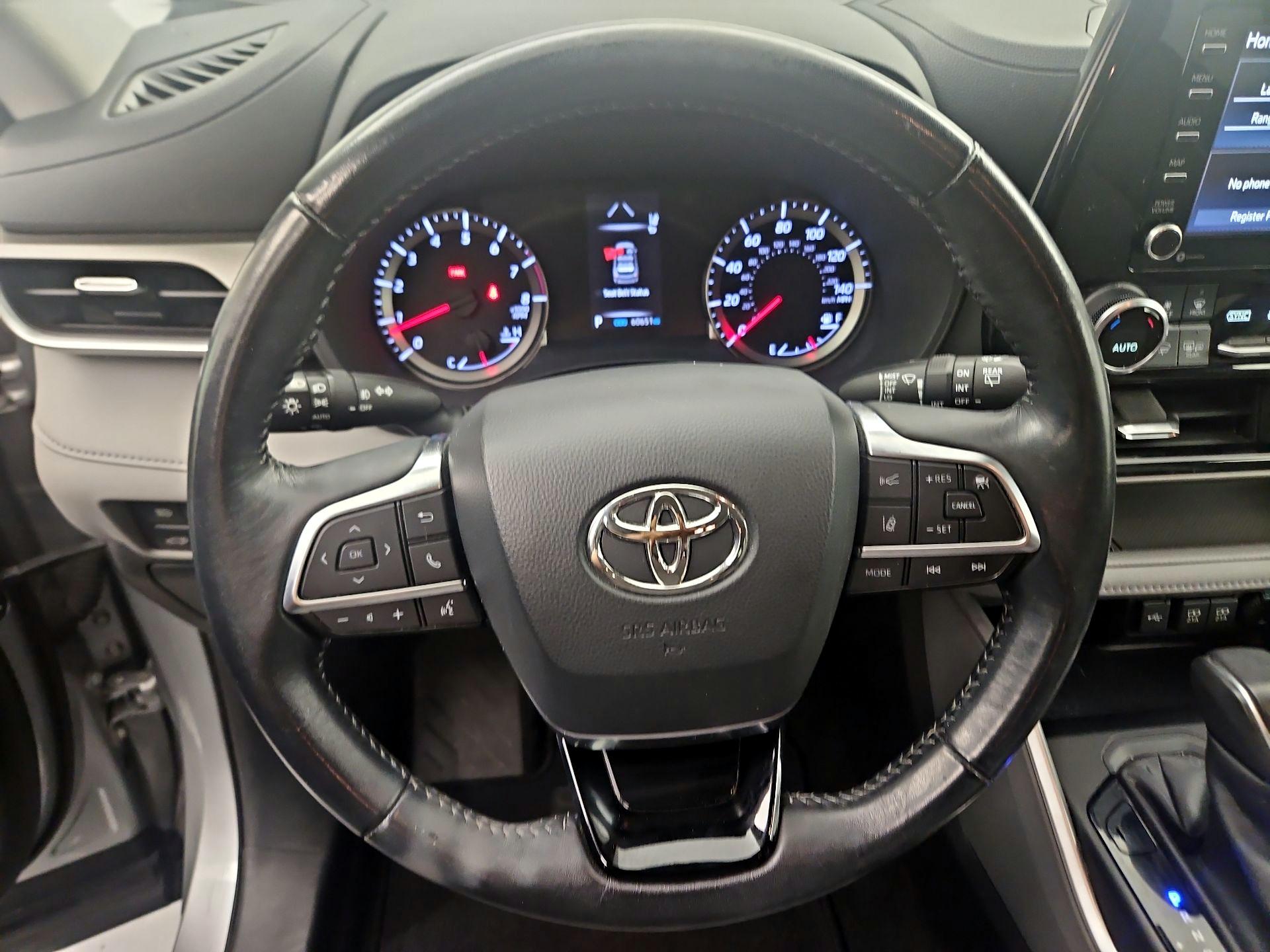 Thumbnail: 2020 Toyota Highlander - 10