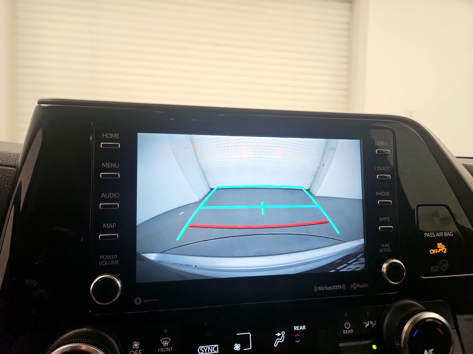 Thumbnail: 2020 Toyota Highlander - 13