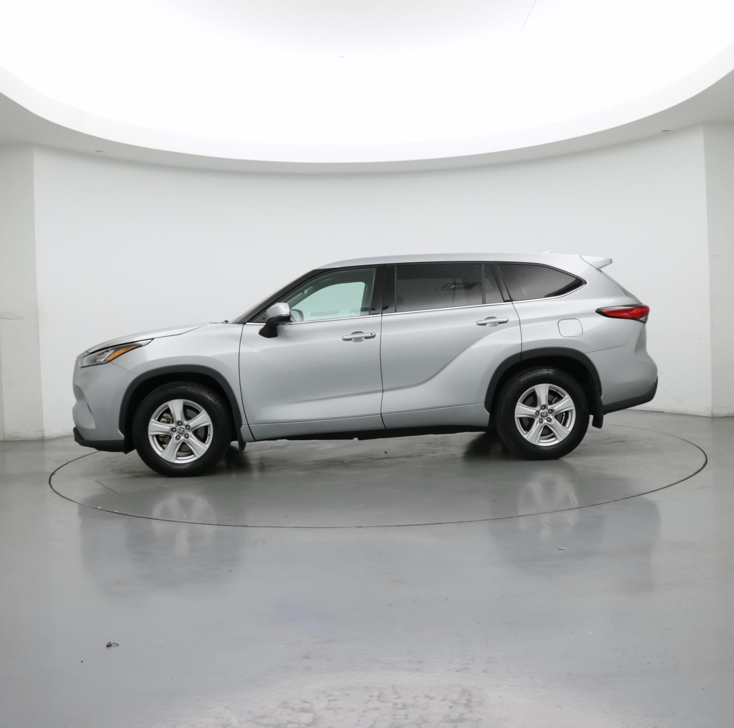 Thumbnail: 2020 Toyota Highlander - 3