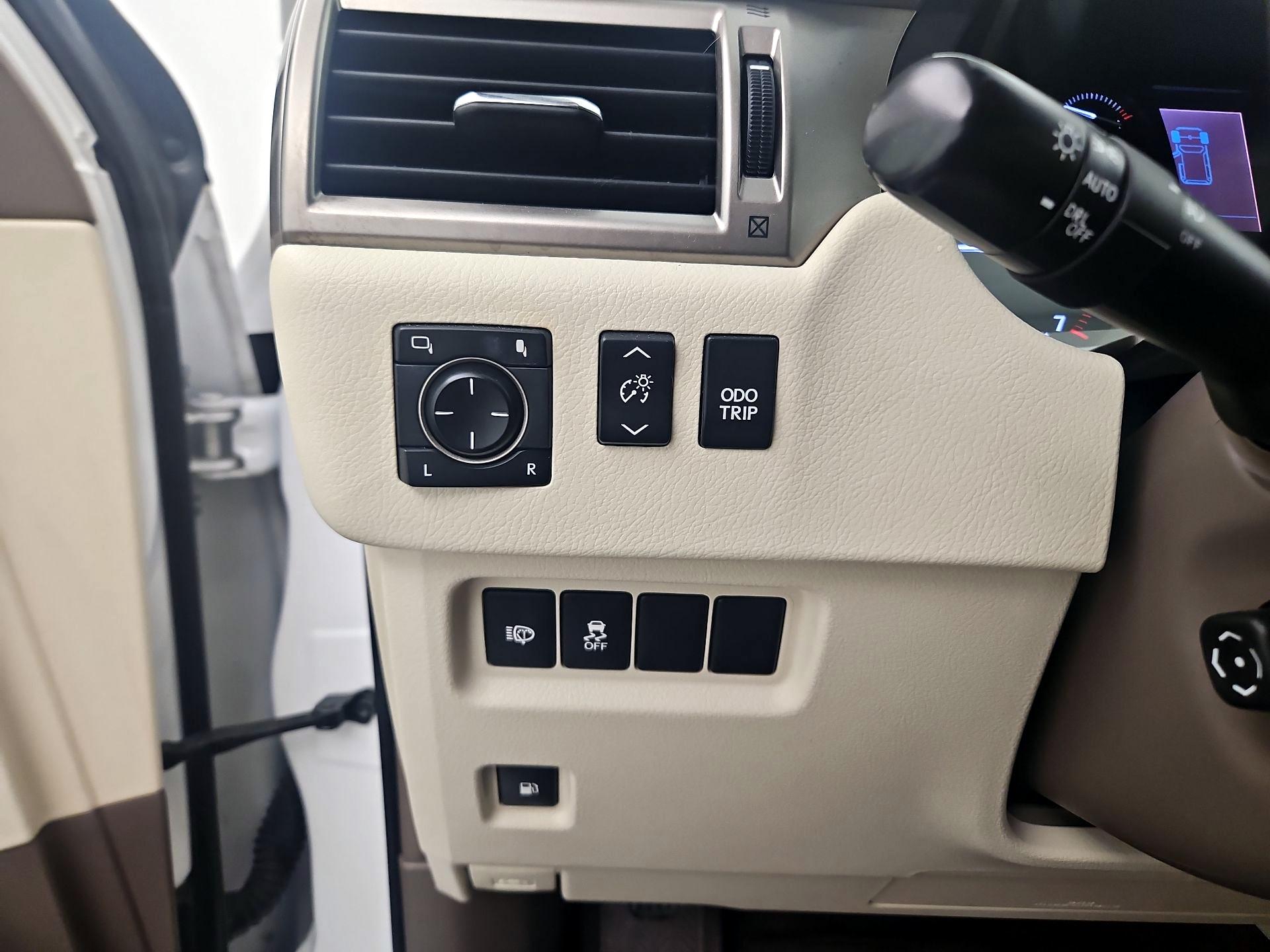 Thumbnail: 2019 Lexus GX - 13