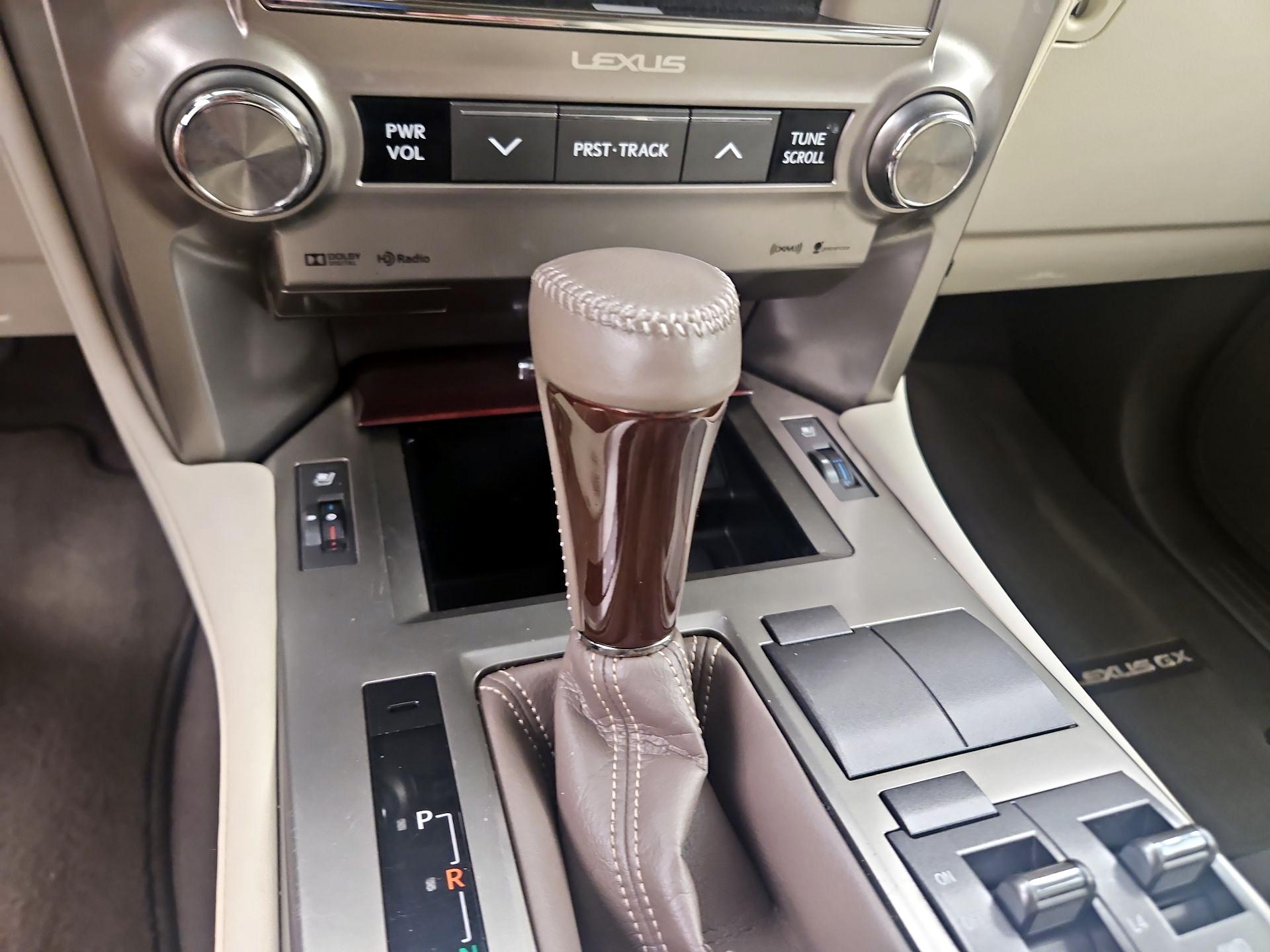 Thumbnail: 2019 Lexus GX - 17