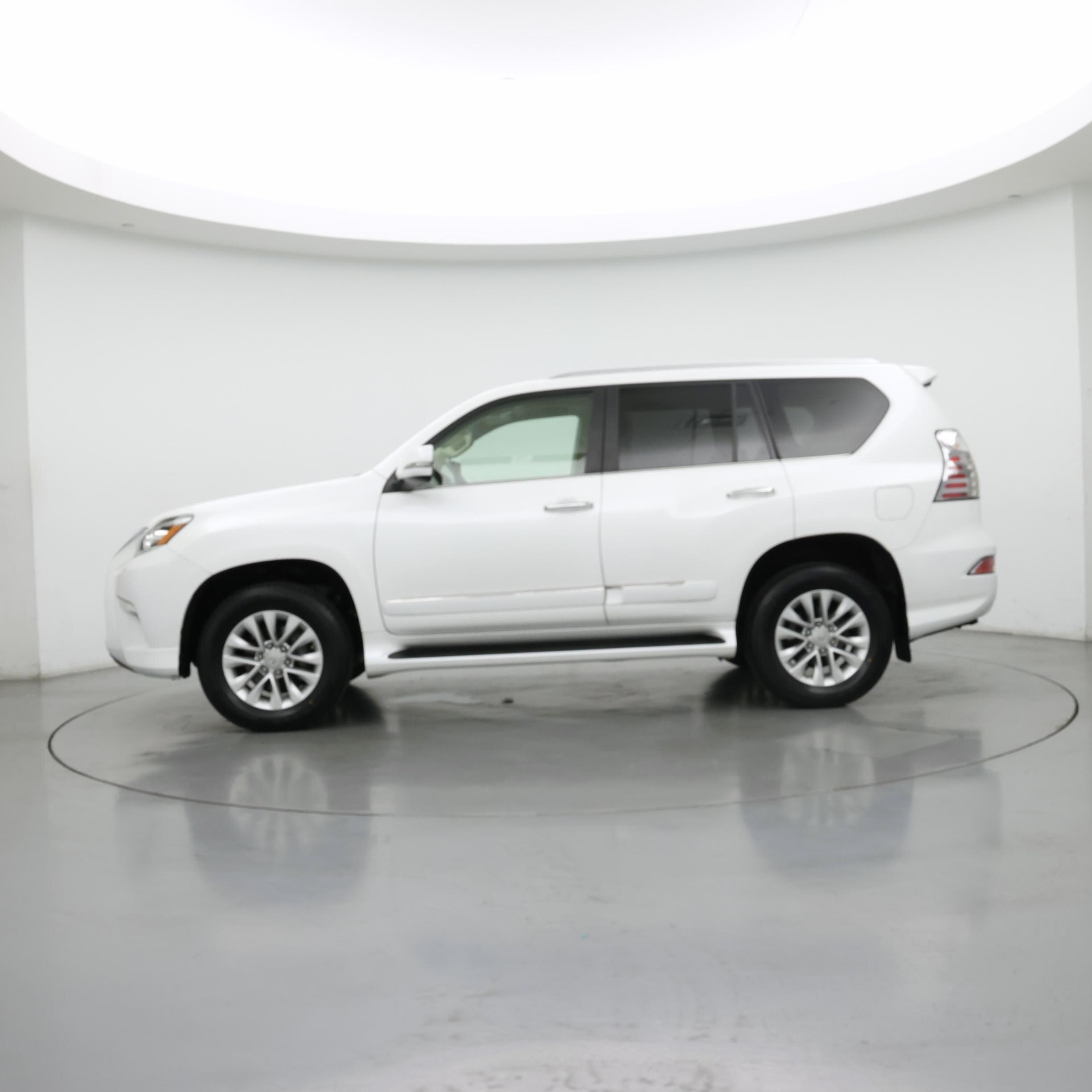 Thumbnail: 2019 Lexus GX - 3