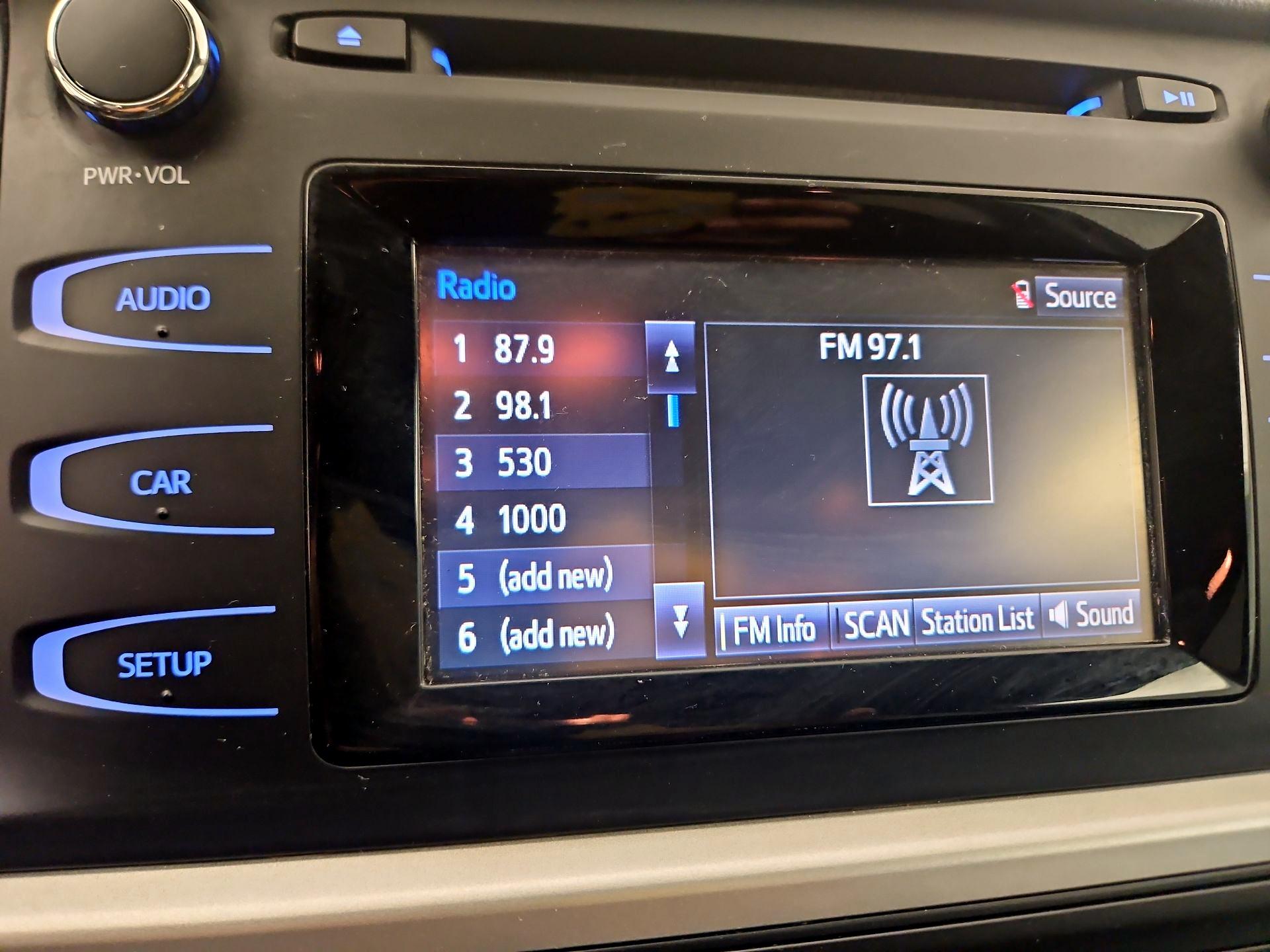 Thumbnail: 2017 Toyota Highlander - 15