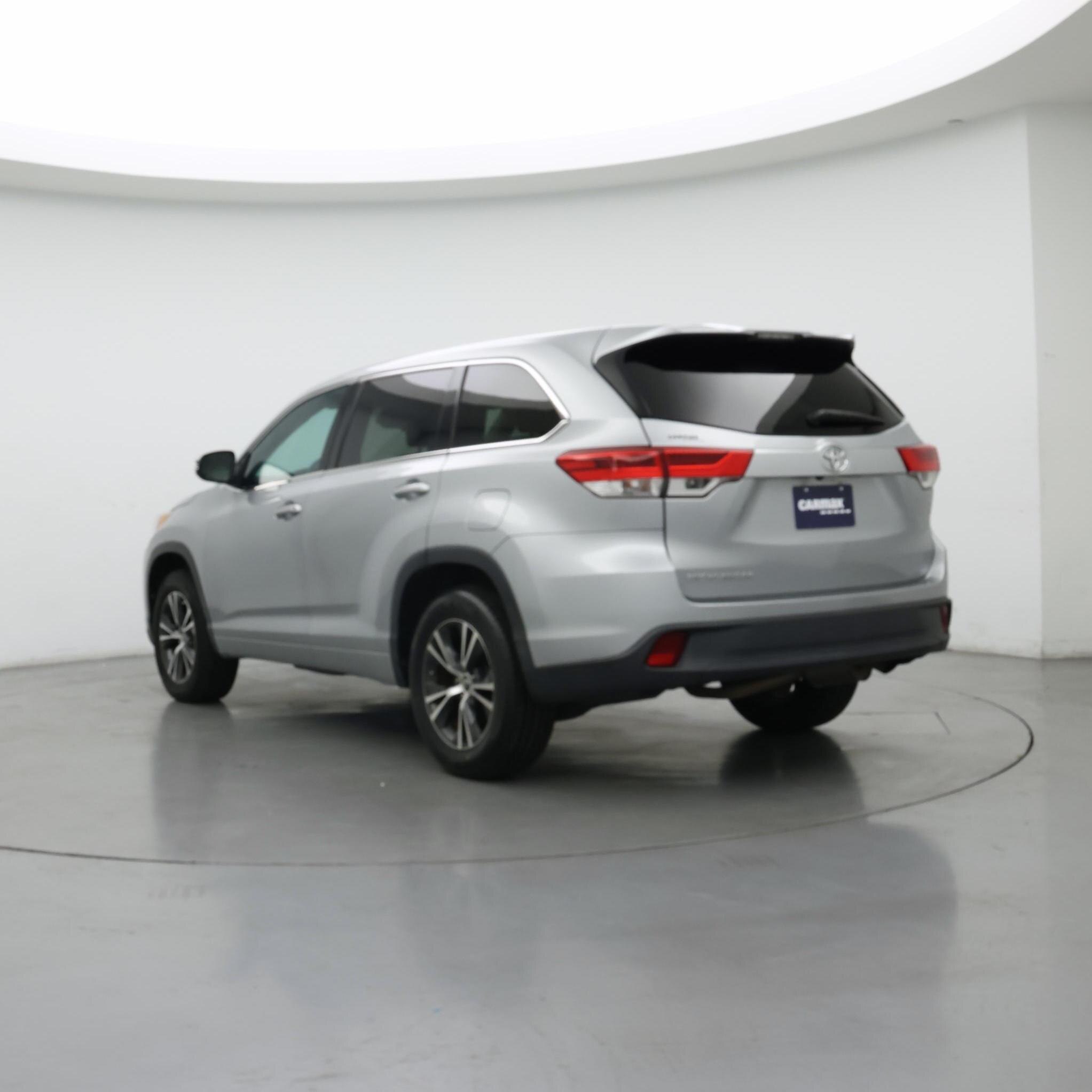 Thumbnail: 2017 Toyota Highlander - 2